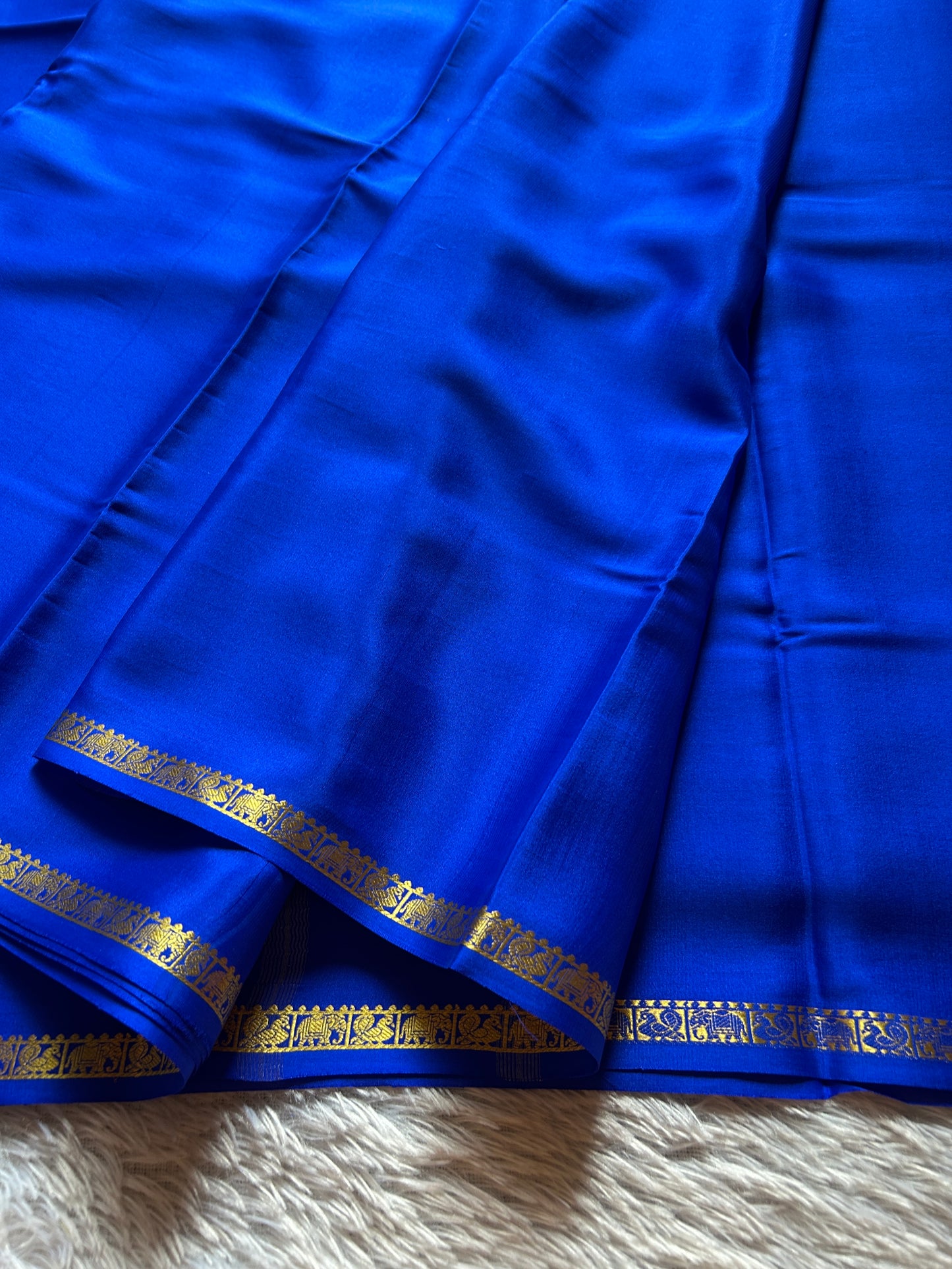 Gaana : Solid Royal blue