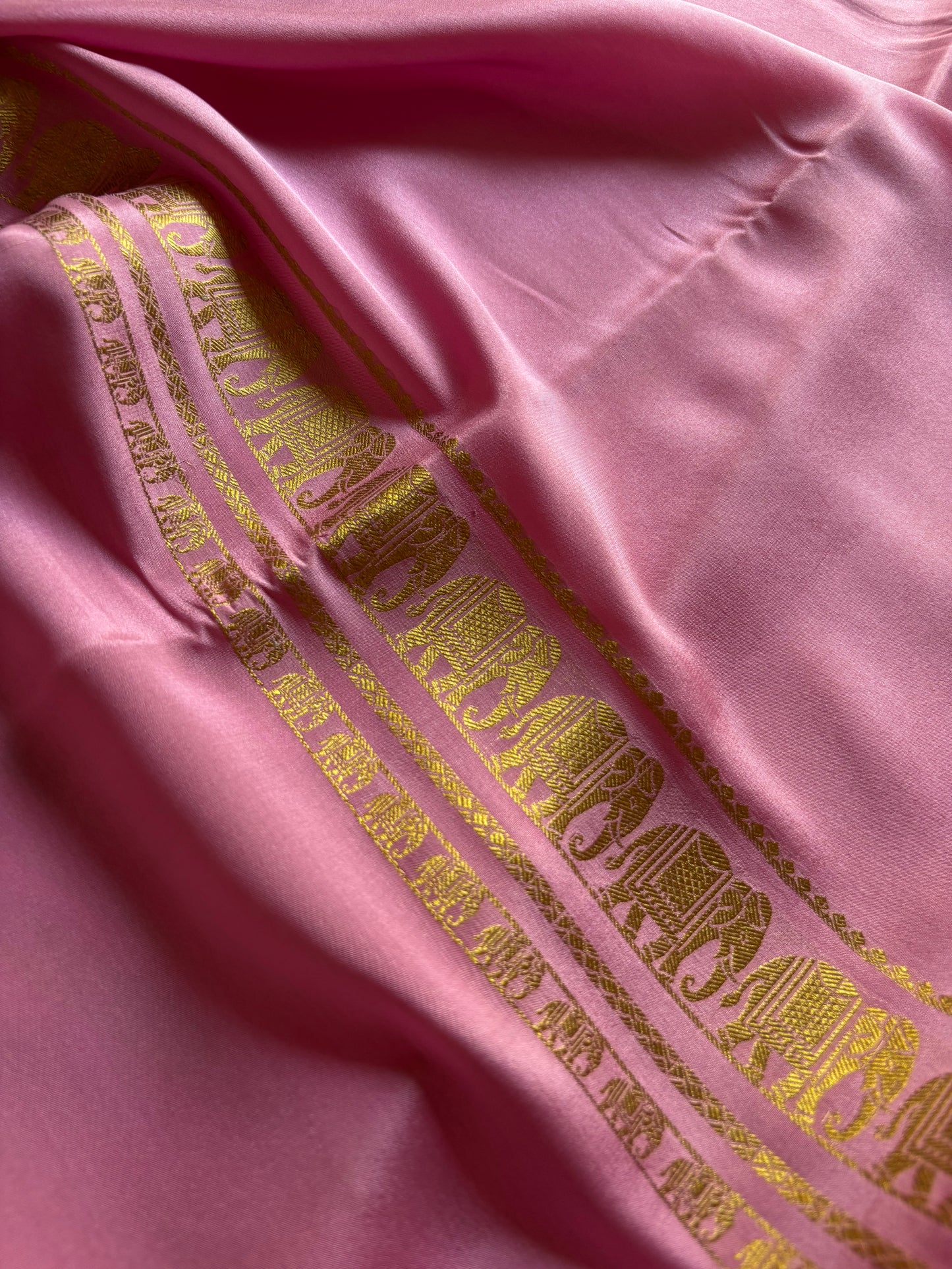 Prashanthi : Solid Light pink