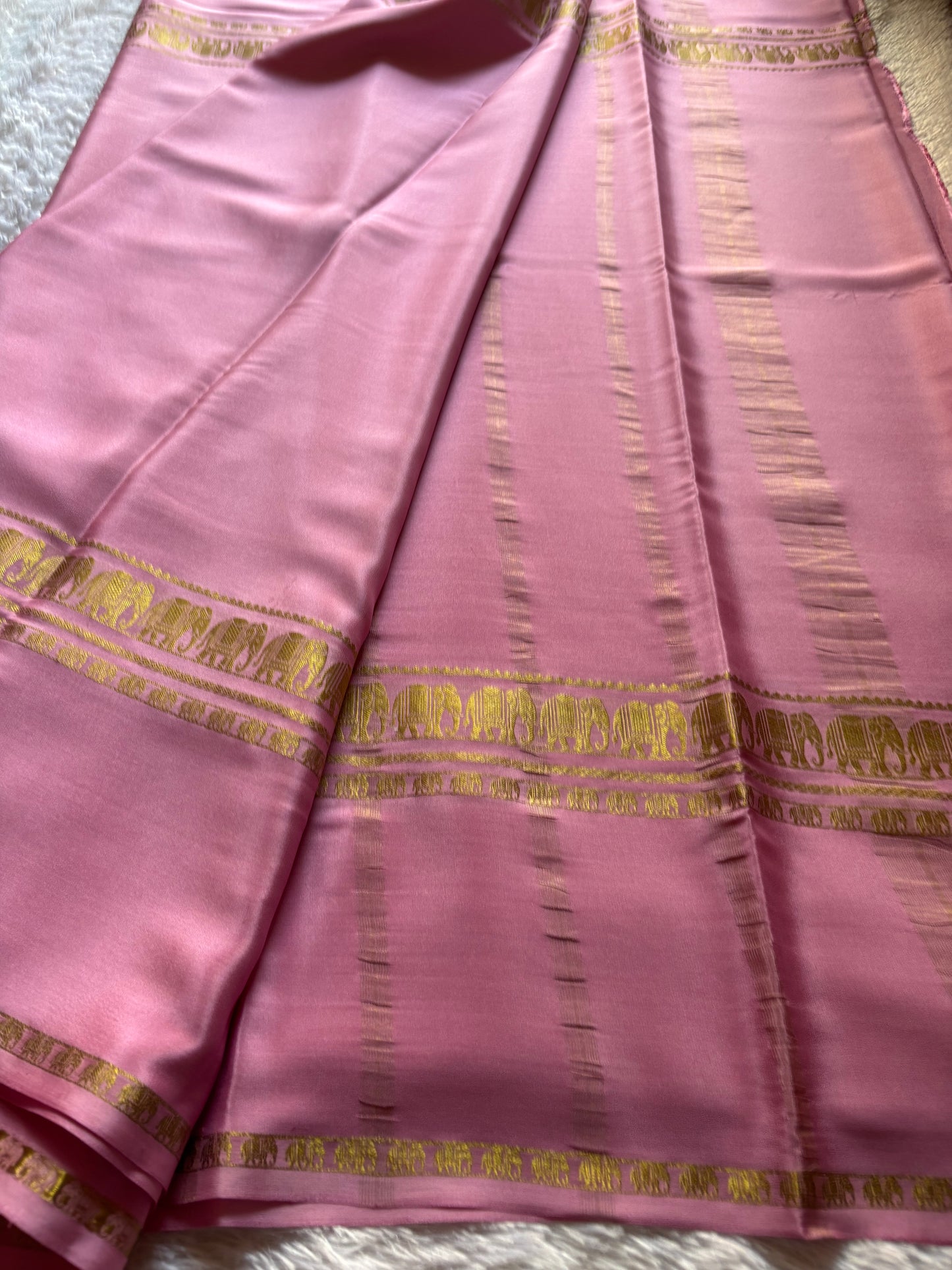 Prashanthi : Solid Light pink