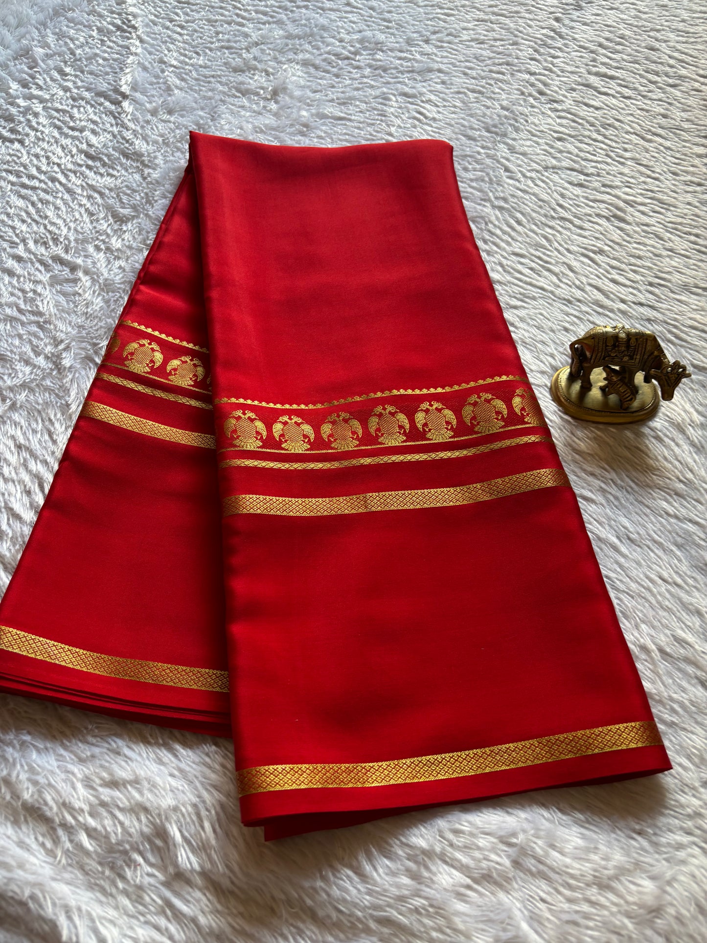 Ashwini : Solid Red