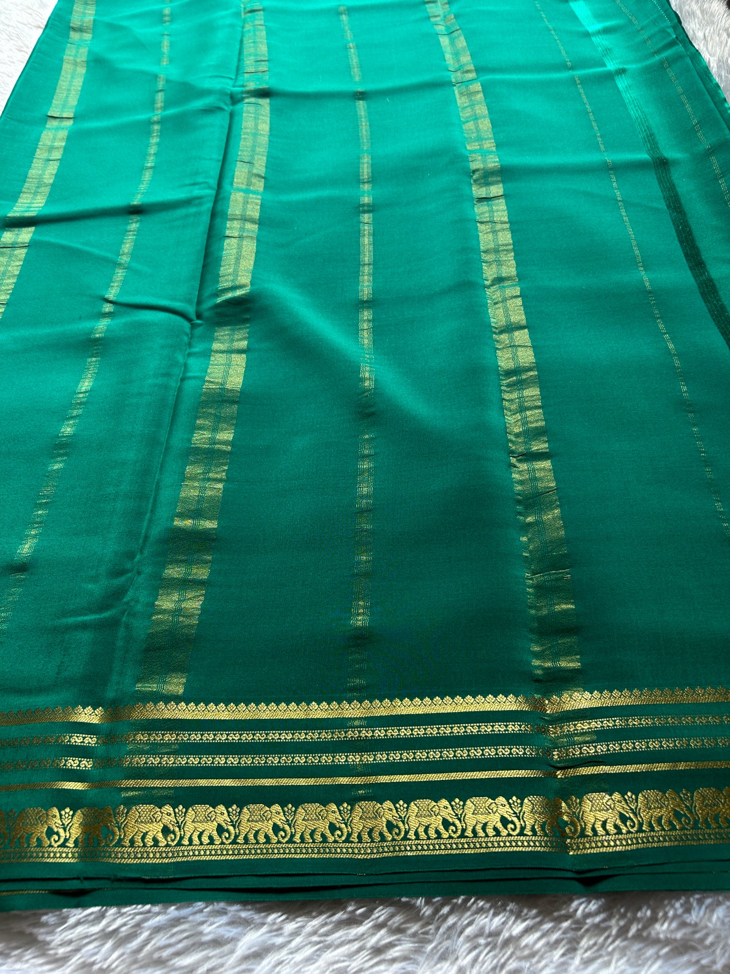 Eshwari : Solid Rama green