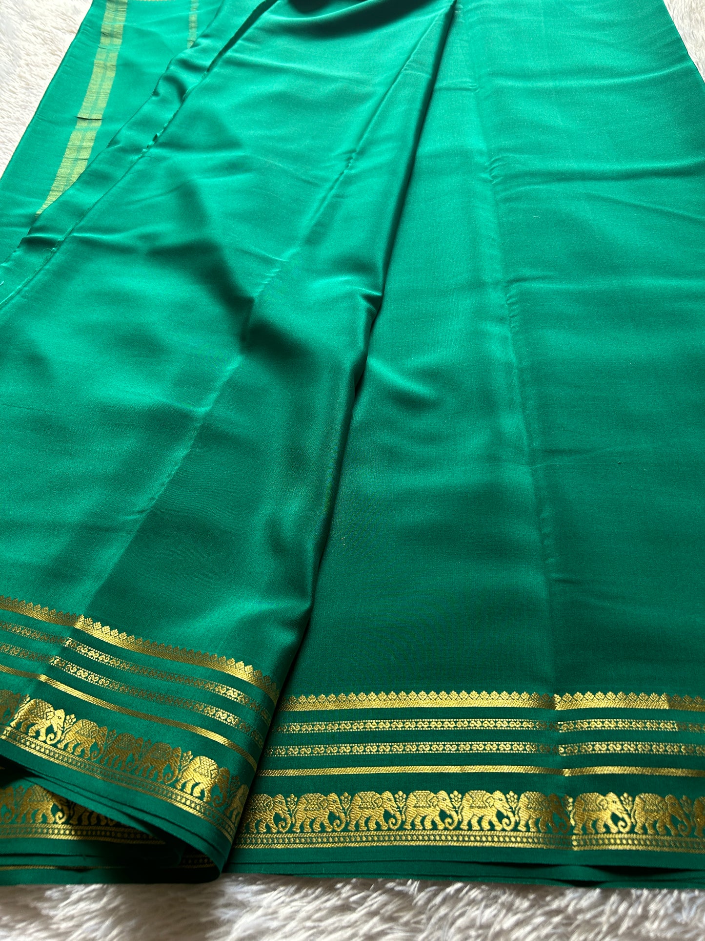 Eshwari : Solid Rama green