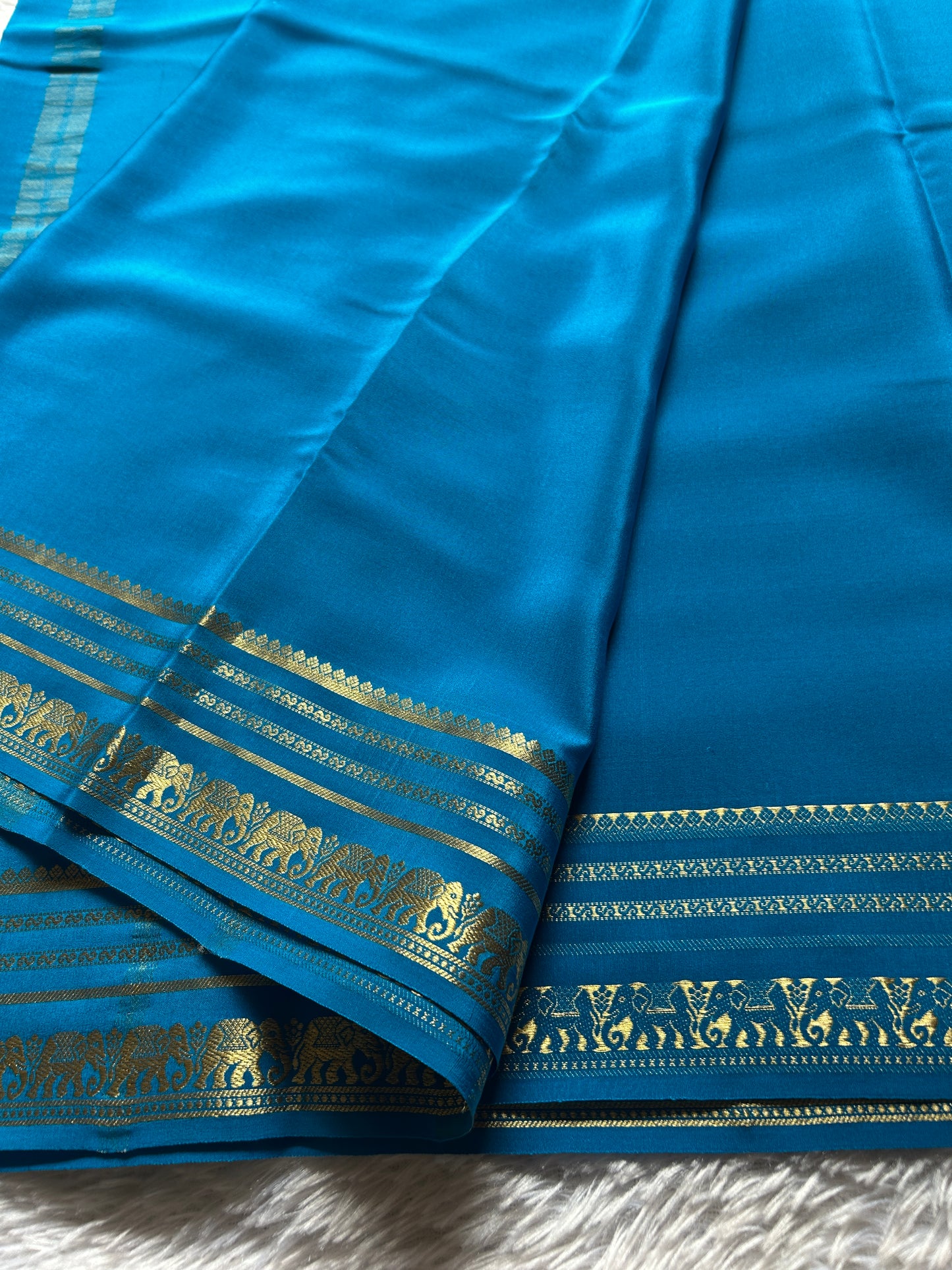 Eshwari : Solid Ananda blue