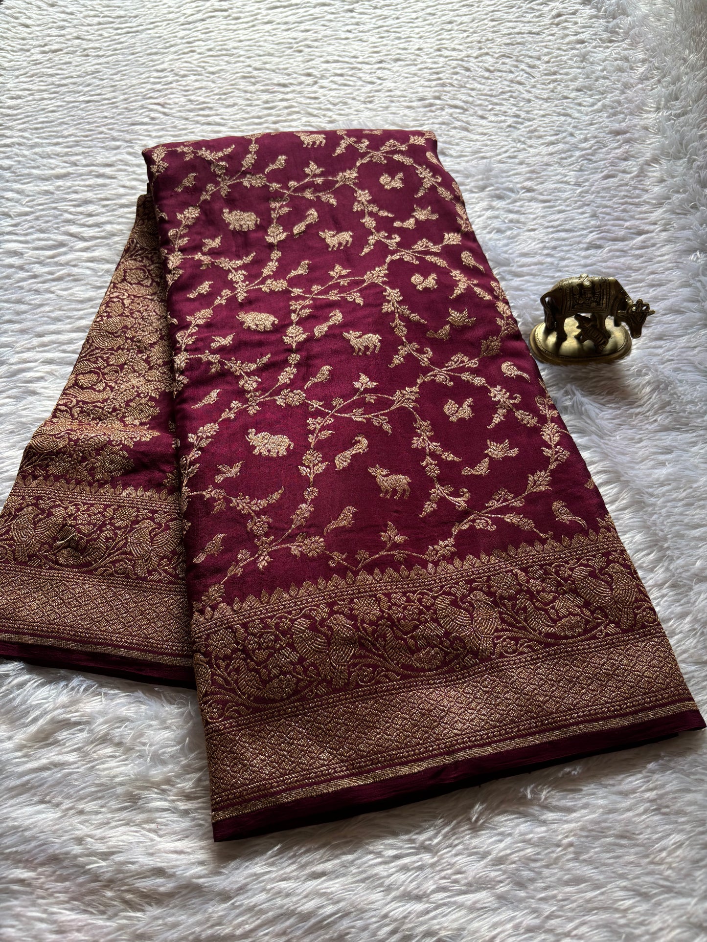 Milana : Solid Maroon