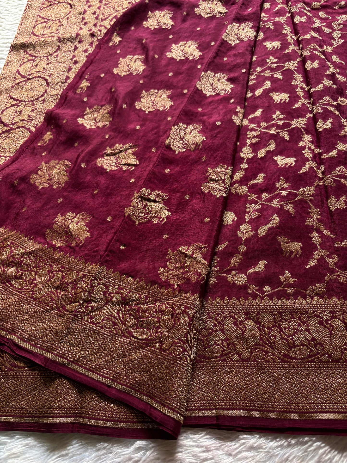 Milana : Solid Maroon