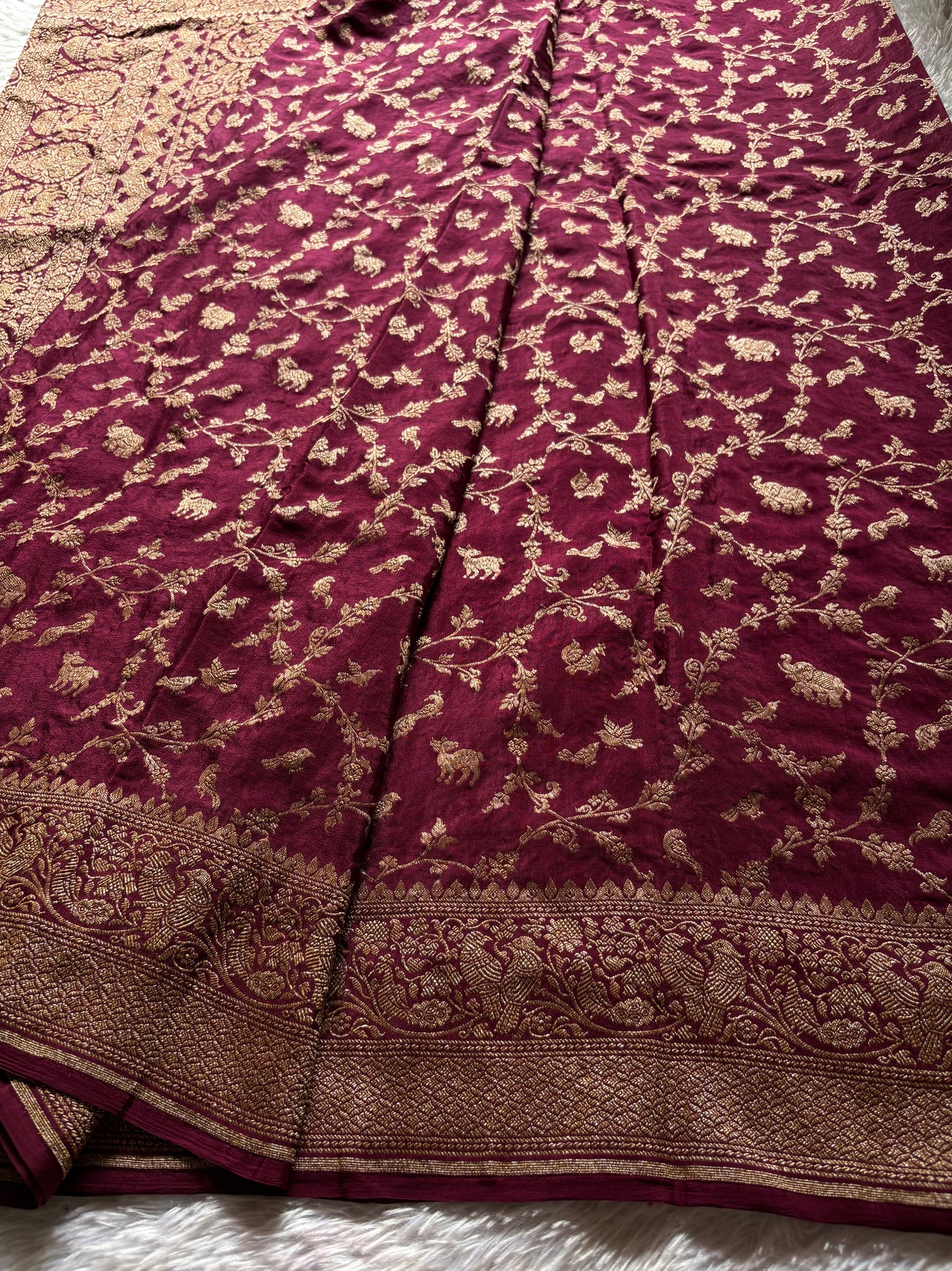 Milana : Solid Maroon
