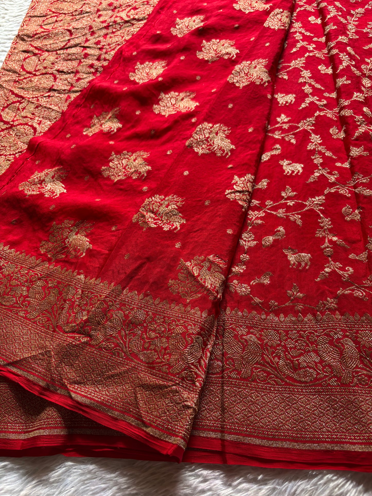 Milana : Solid Red