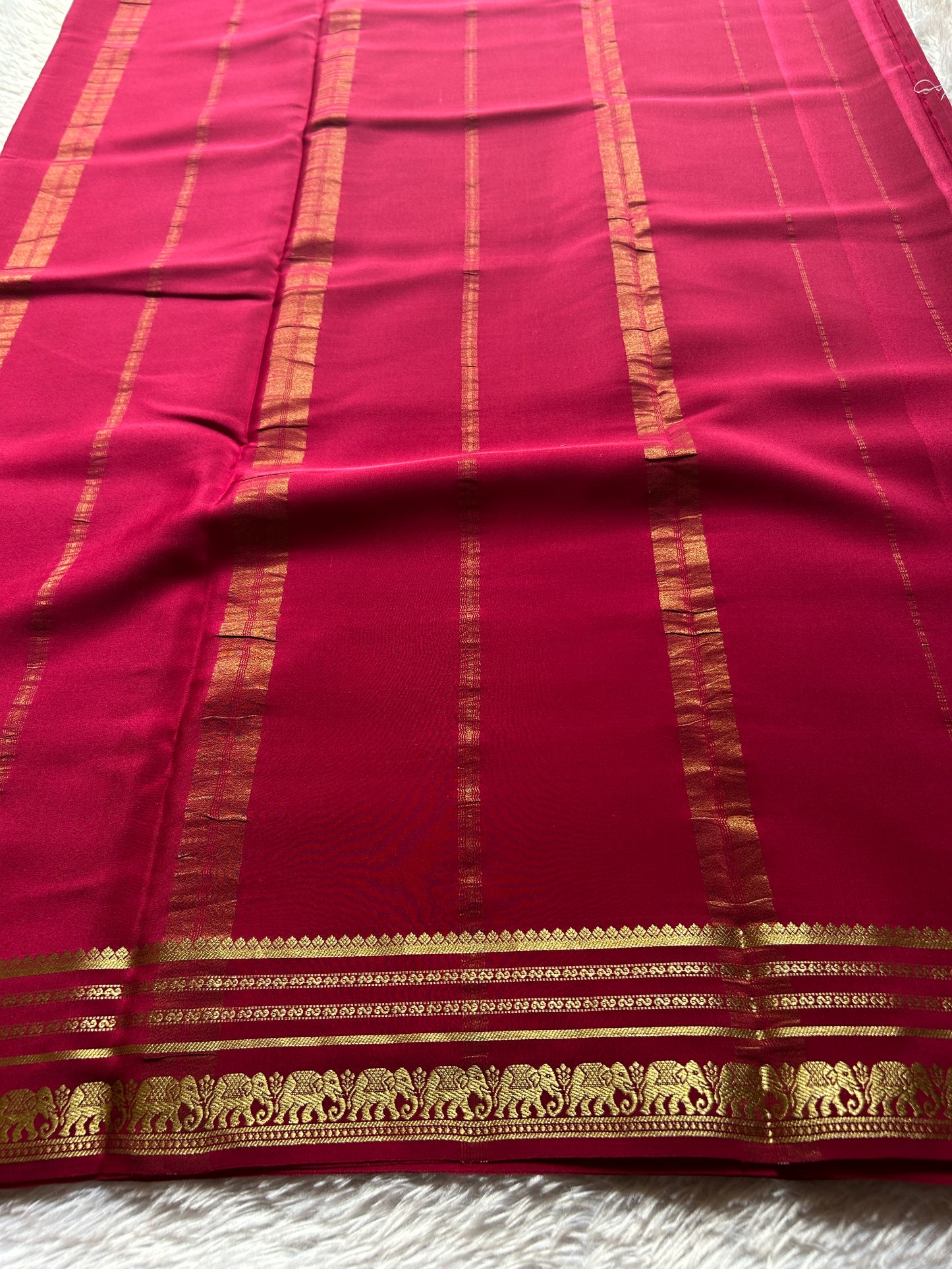 Eshwari : Solid Maroon