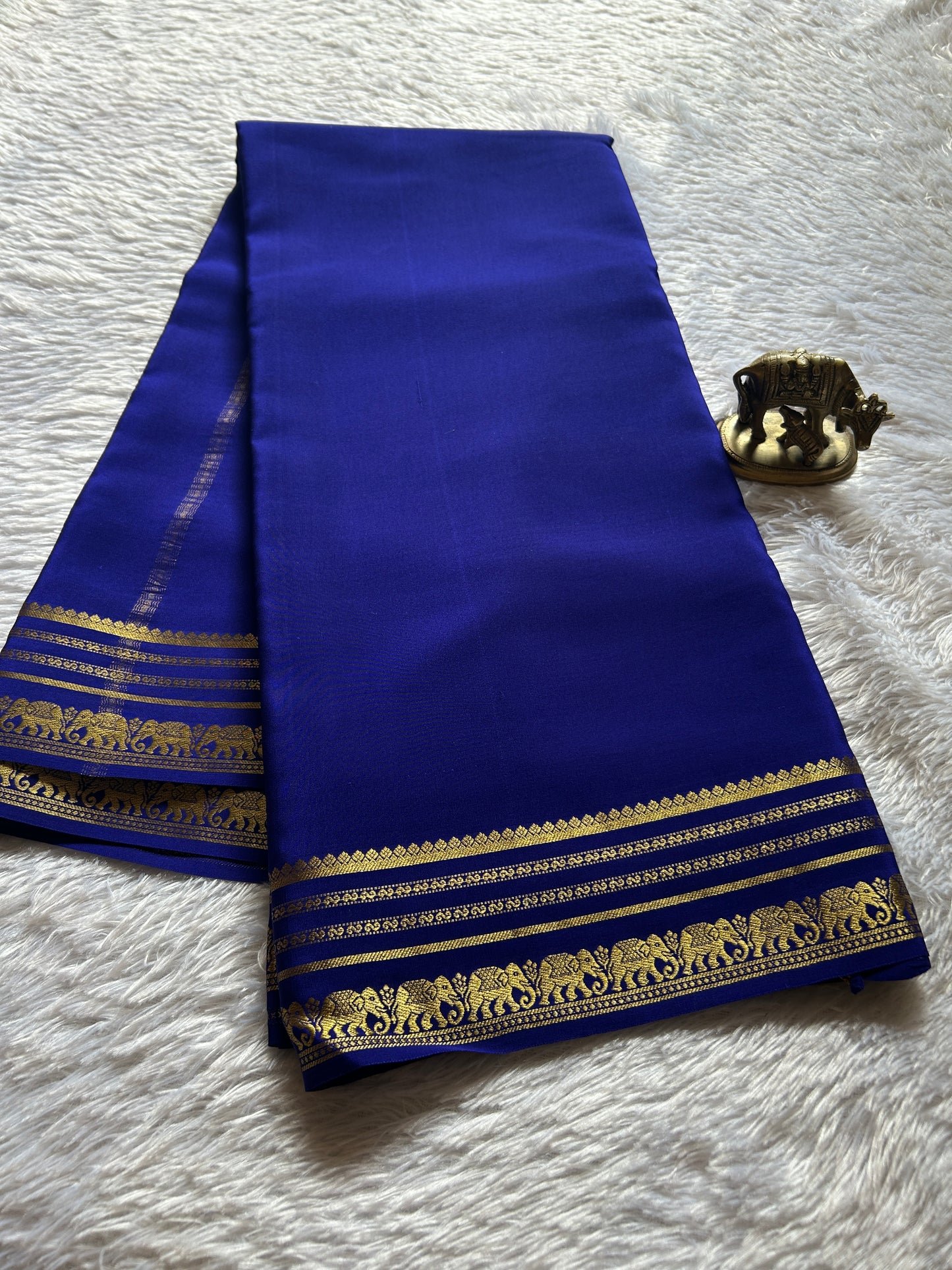 Eshwari : Solid Dark blue