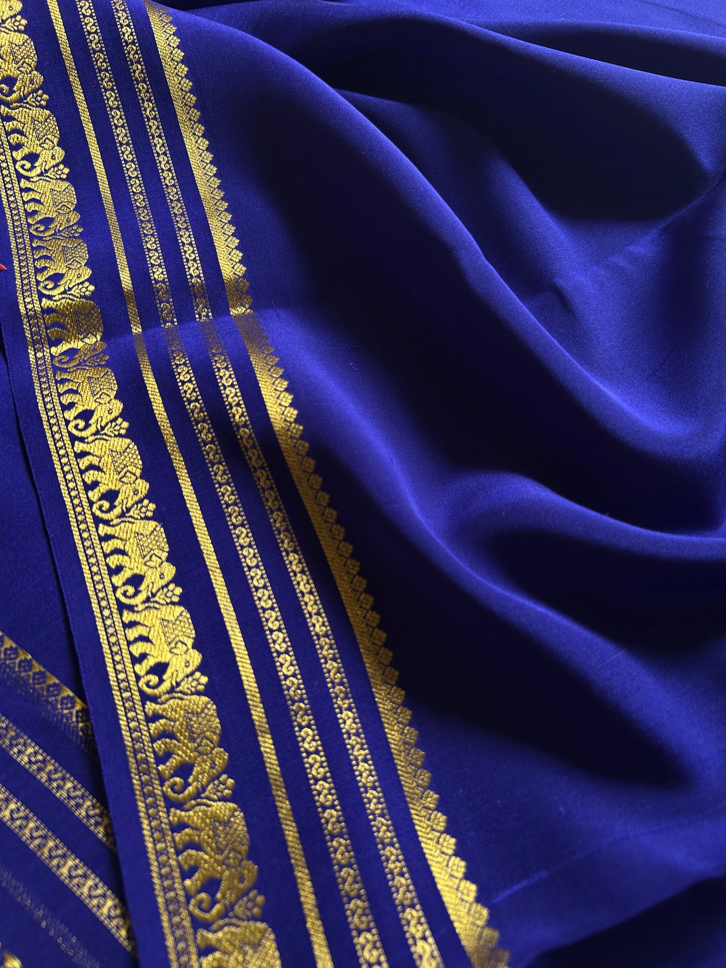 Eshwari : Solid Dark blue