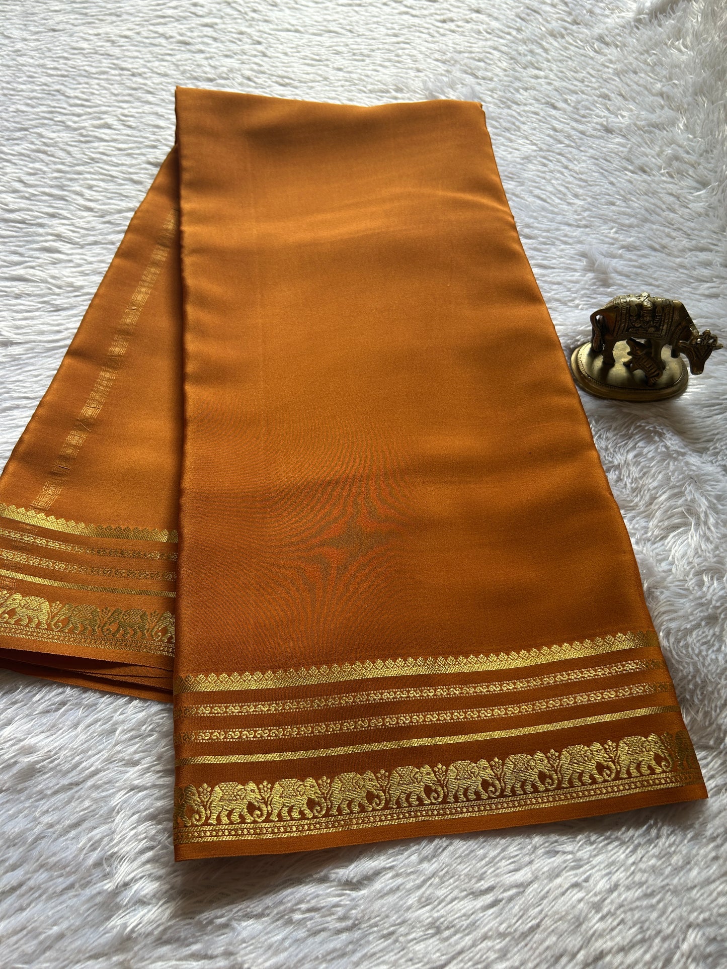 Eshwari : Solid Mustard yellow