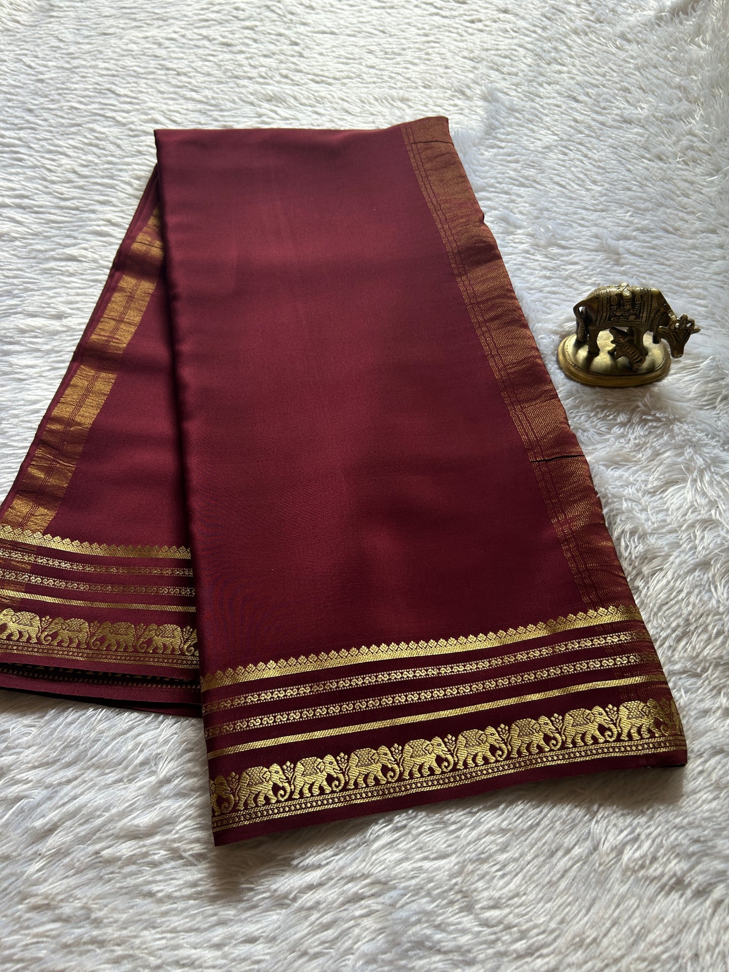 Eshwari : Solid Chocolate brown