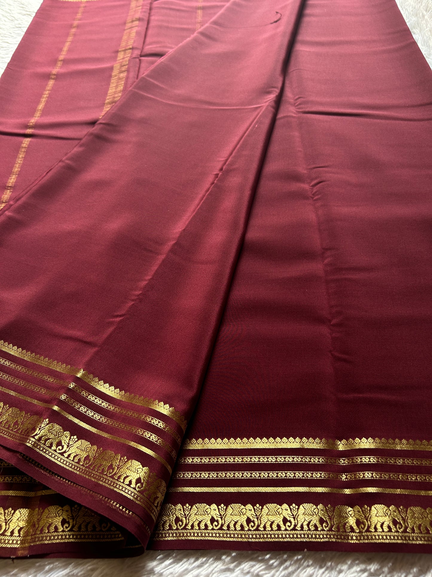 Eshwari : Solid Chocolate brown