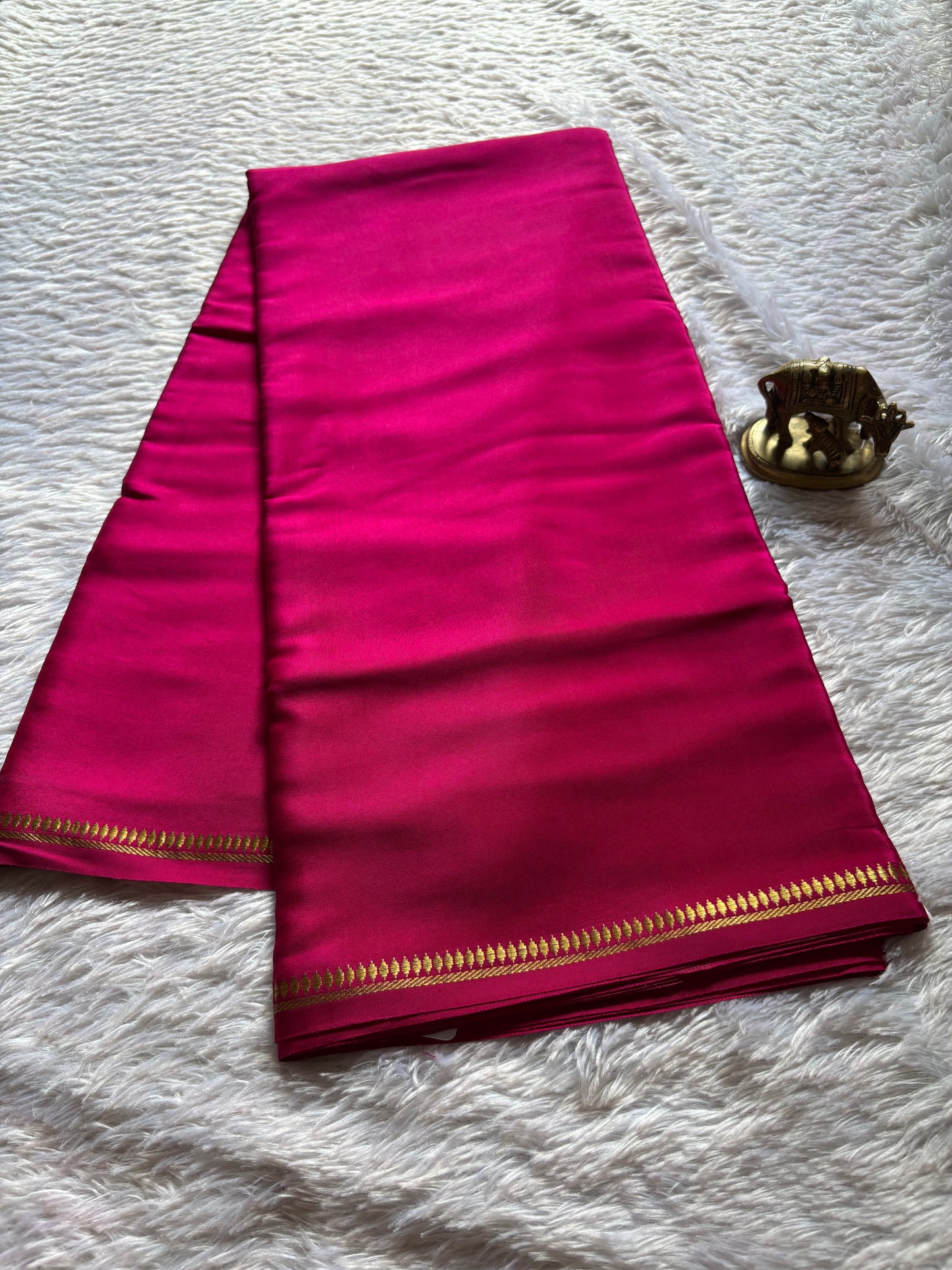 Rukmini : Solid Rani pink