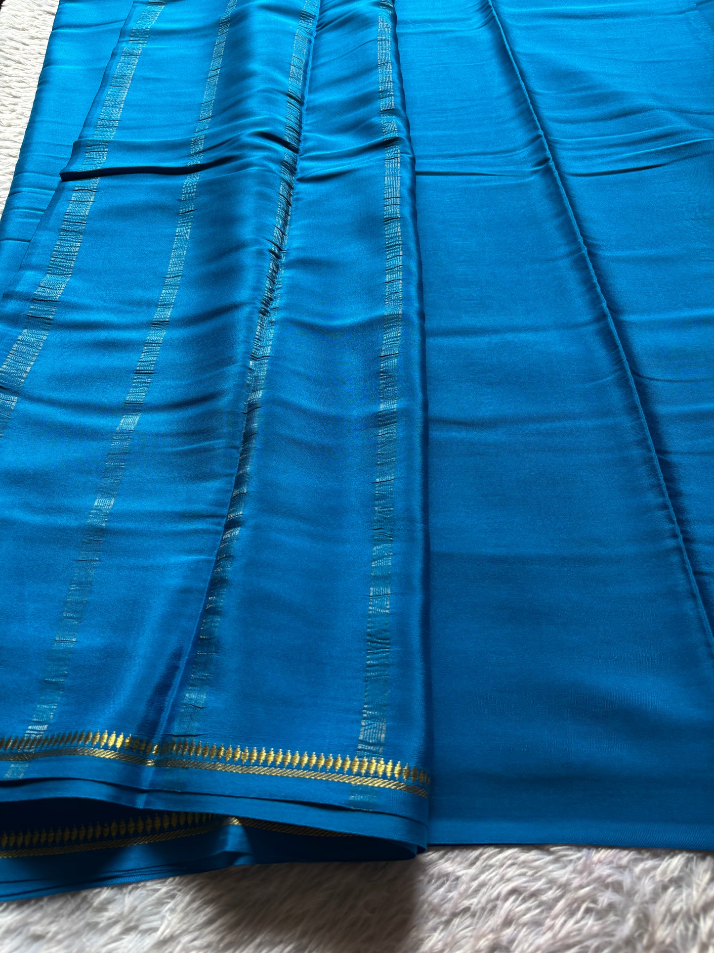 Rukmini : Solid Ananda blue