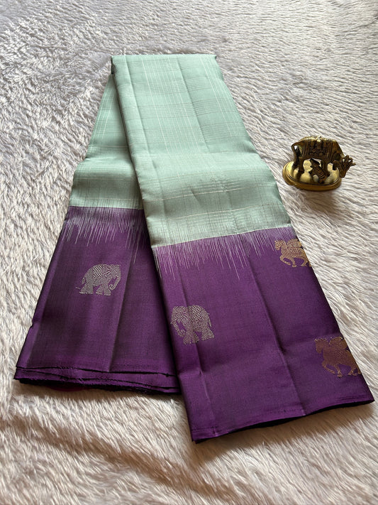 Aruna (2D) : Light mint green-dark magenta