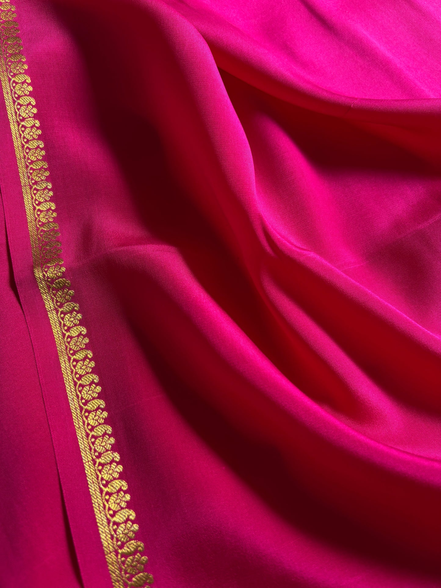 Nitya : Solid Rani pink