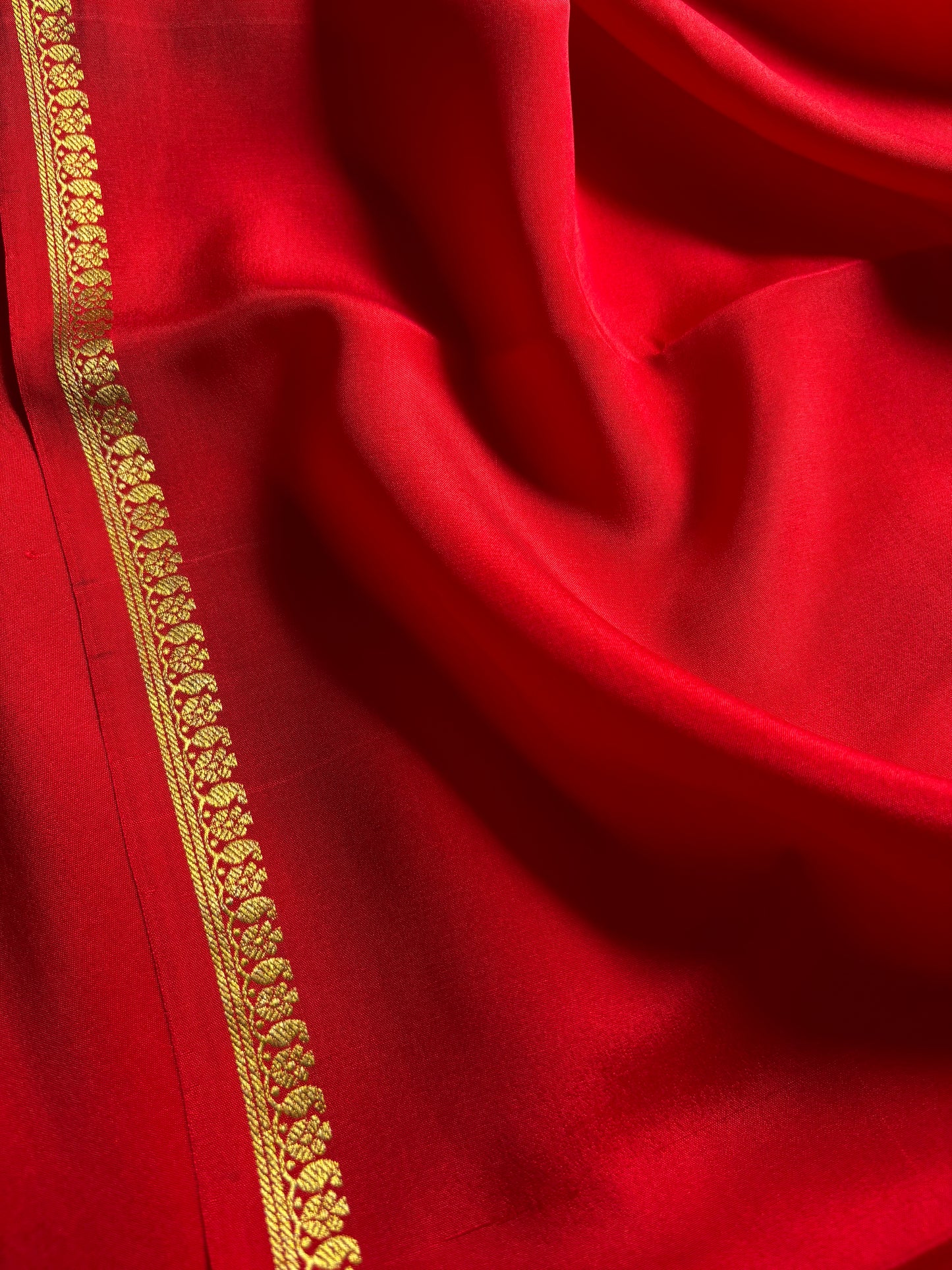 Nitya : Solid Red