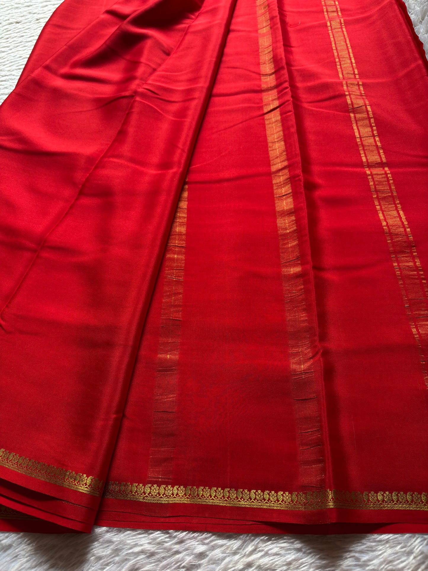 Nitya : Solid Red