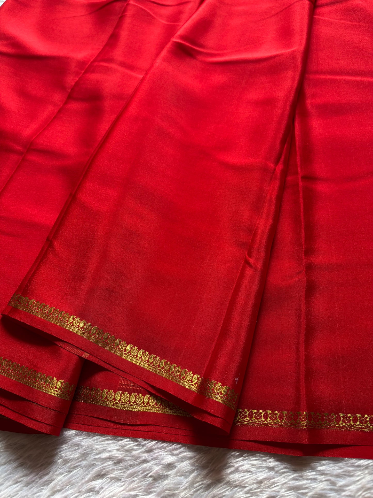 Nitya : Solid Red