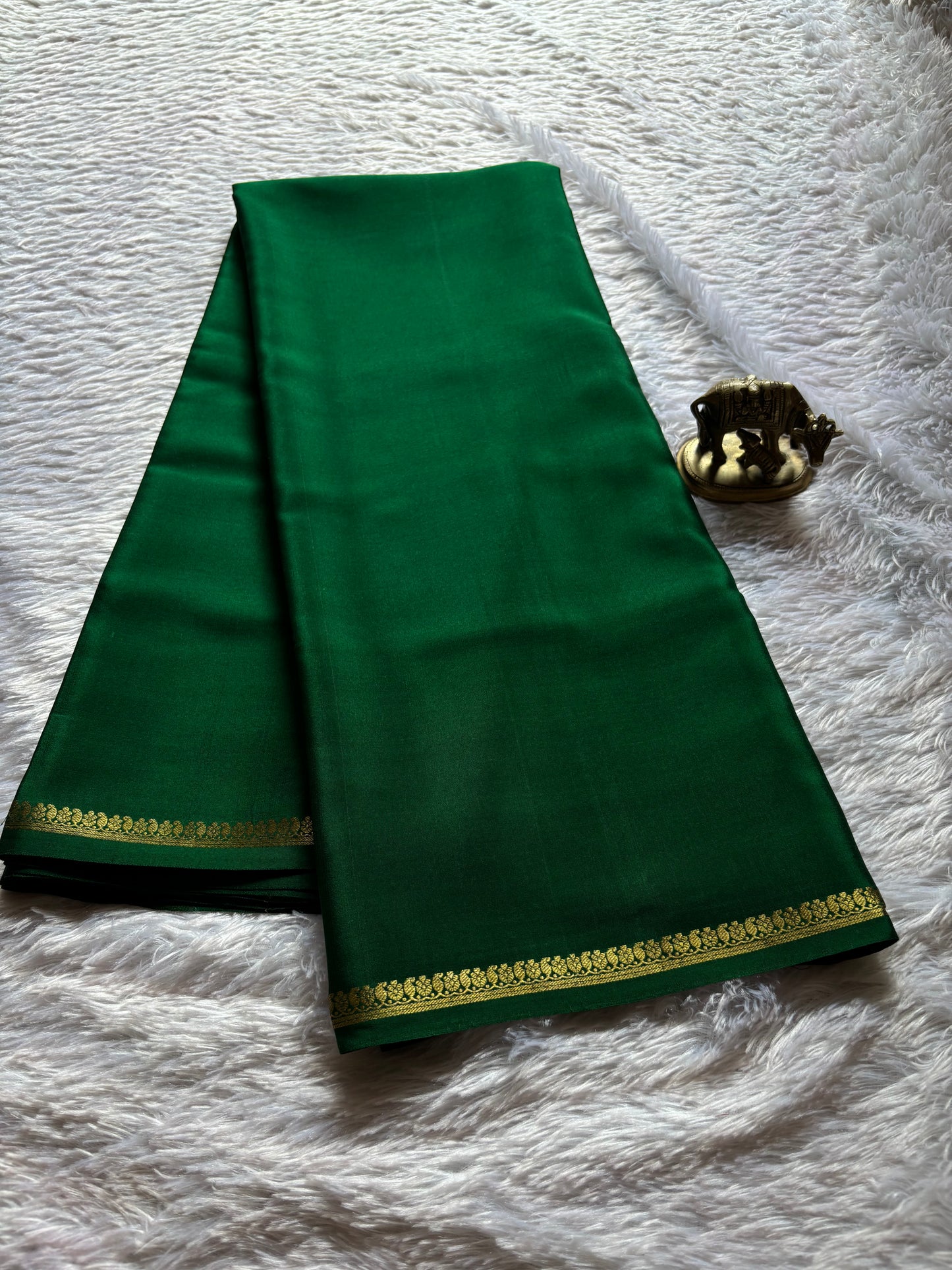 Nitya : Solid Bottle green