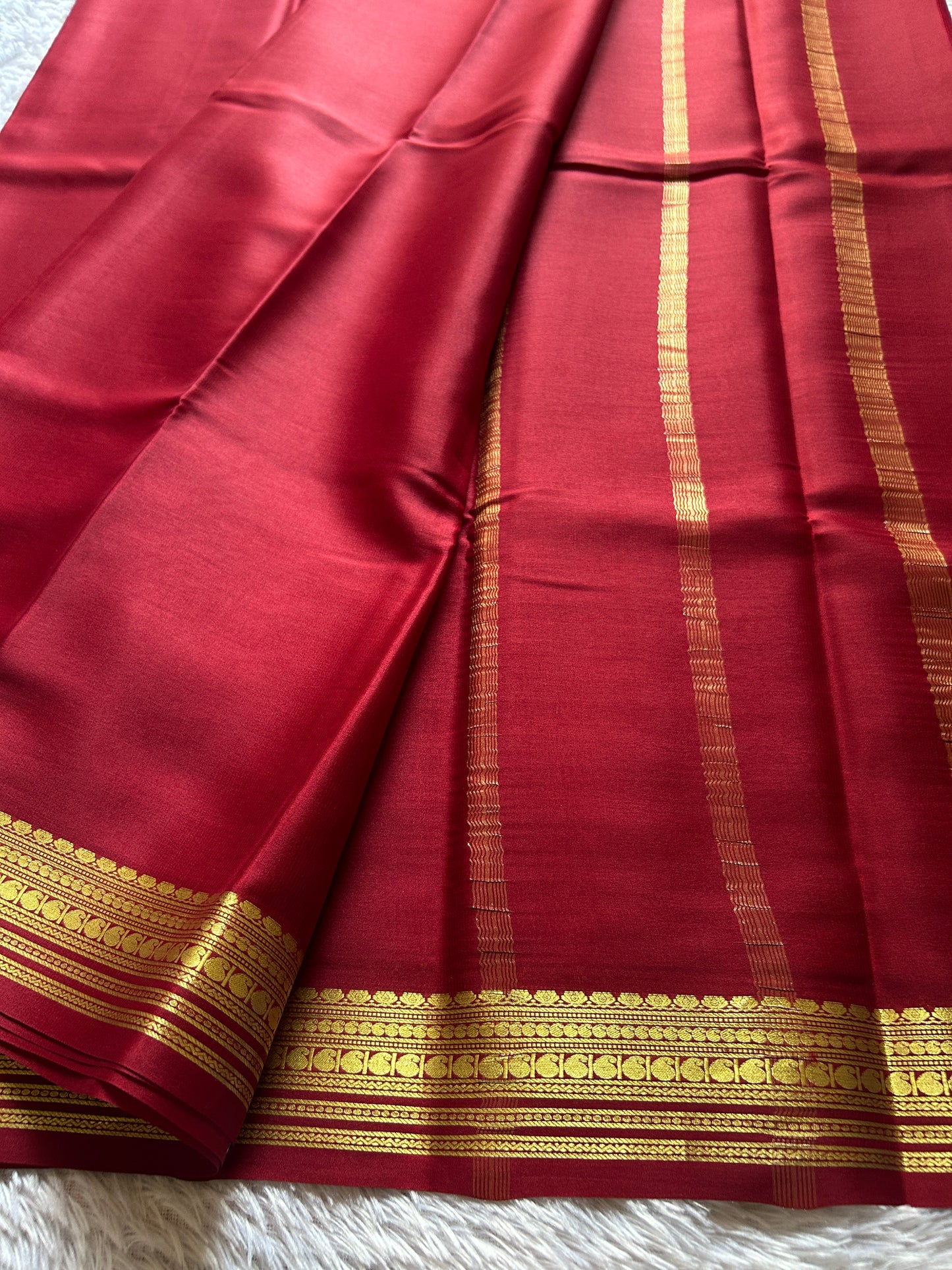 Swara : Solid Dark Maroon