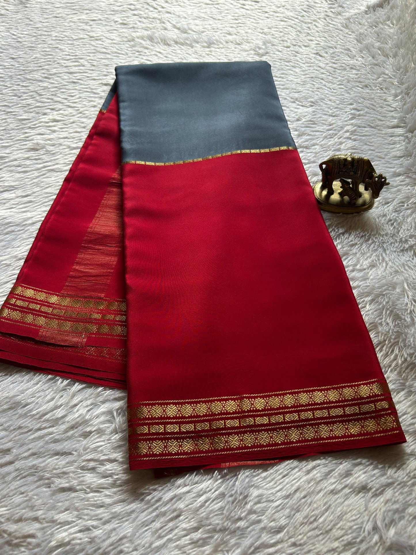 Suraksha (2D) : Grey-red