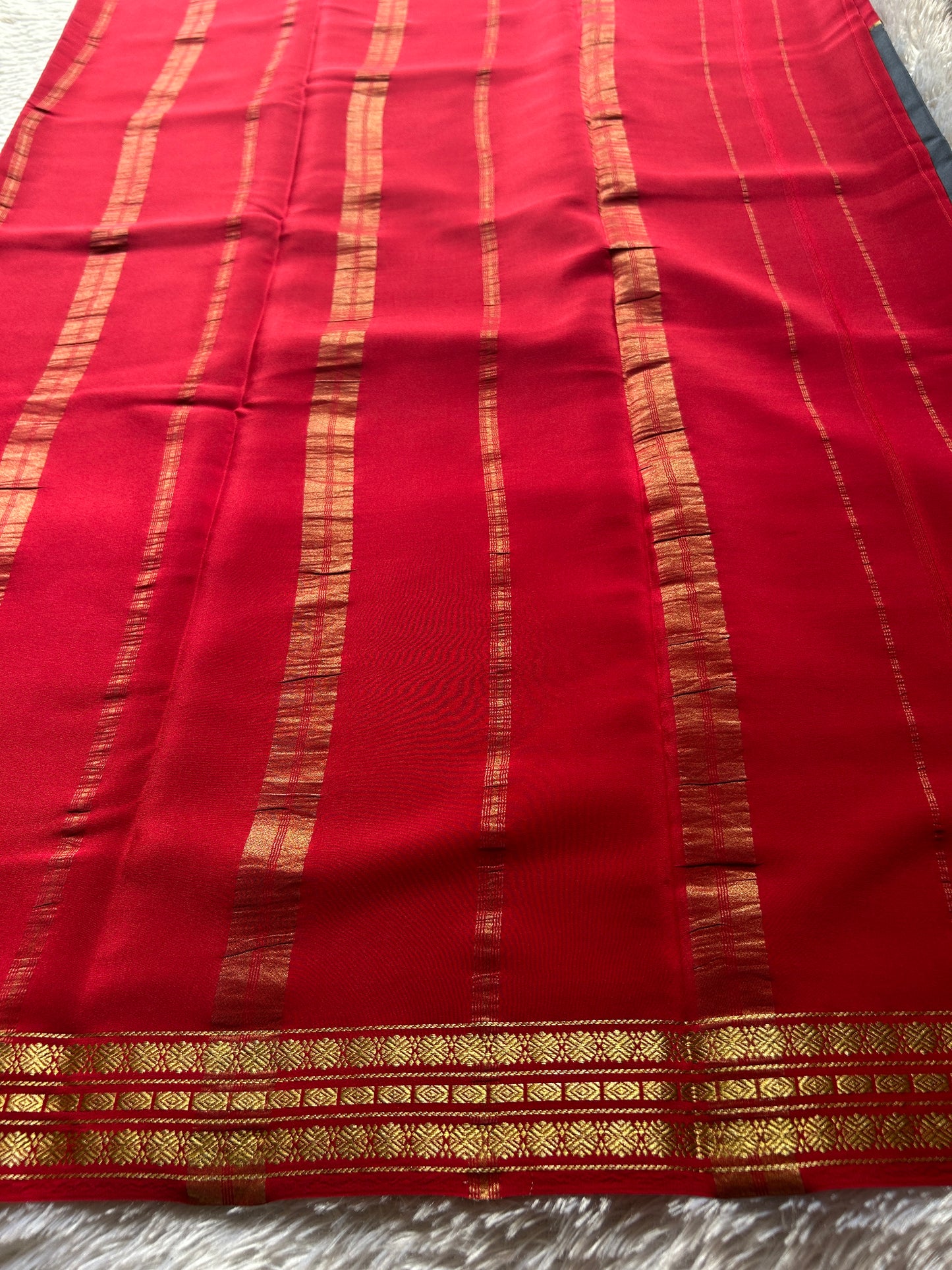 Suraksha (2D) : Grey-red