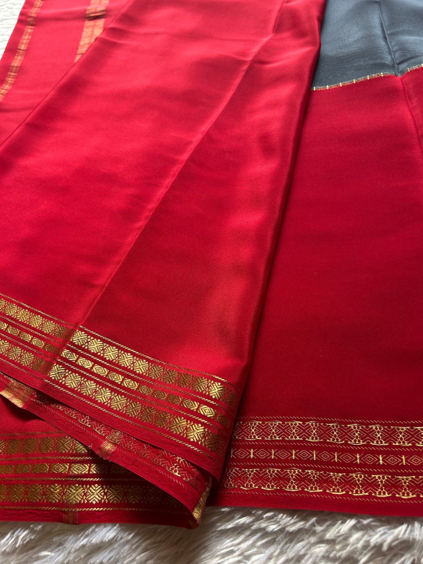 Suraksha (2D) : Grey-red