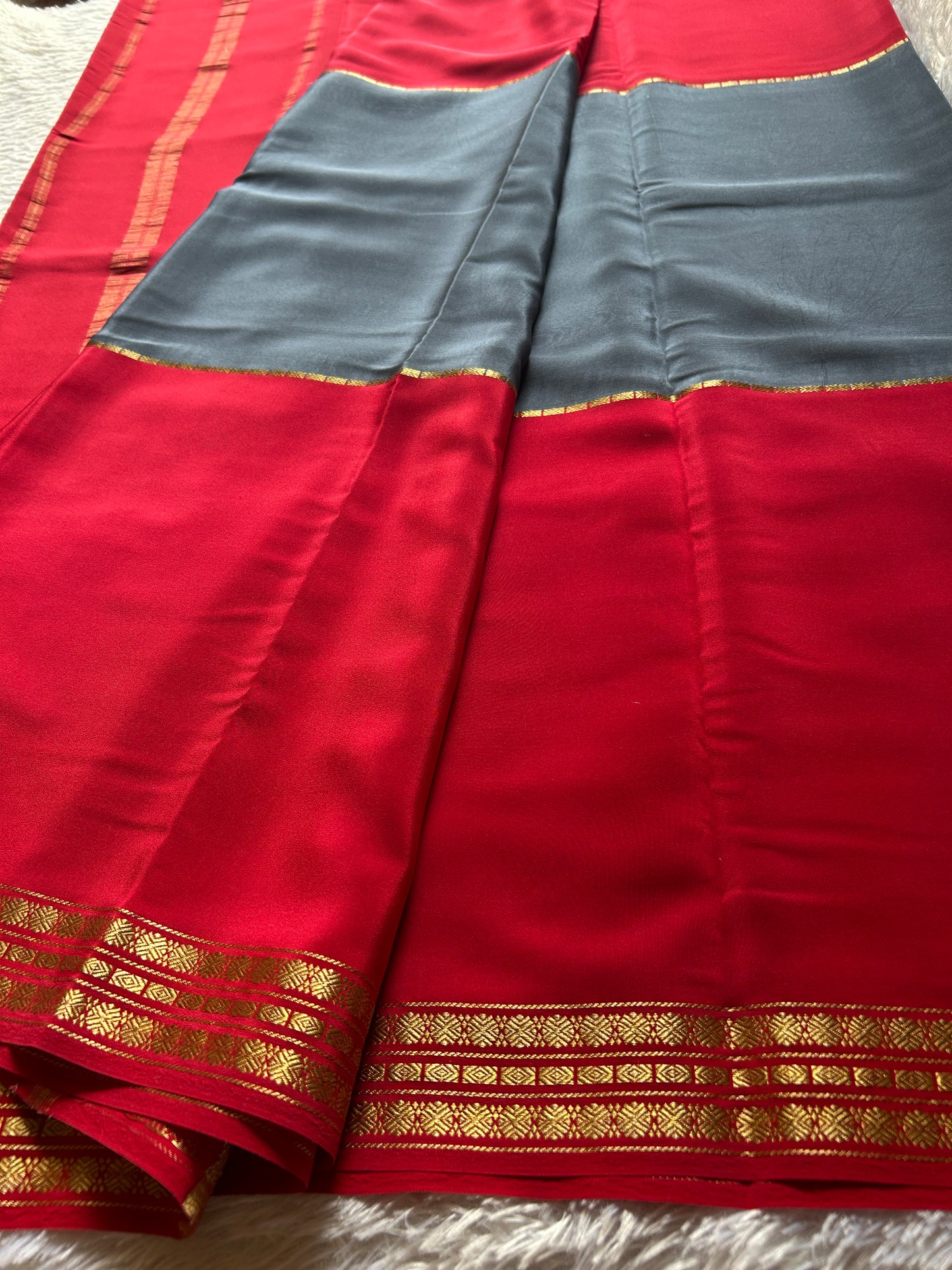 Suraksha (2D) : Grey-red