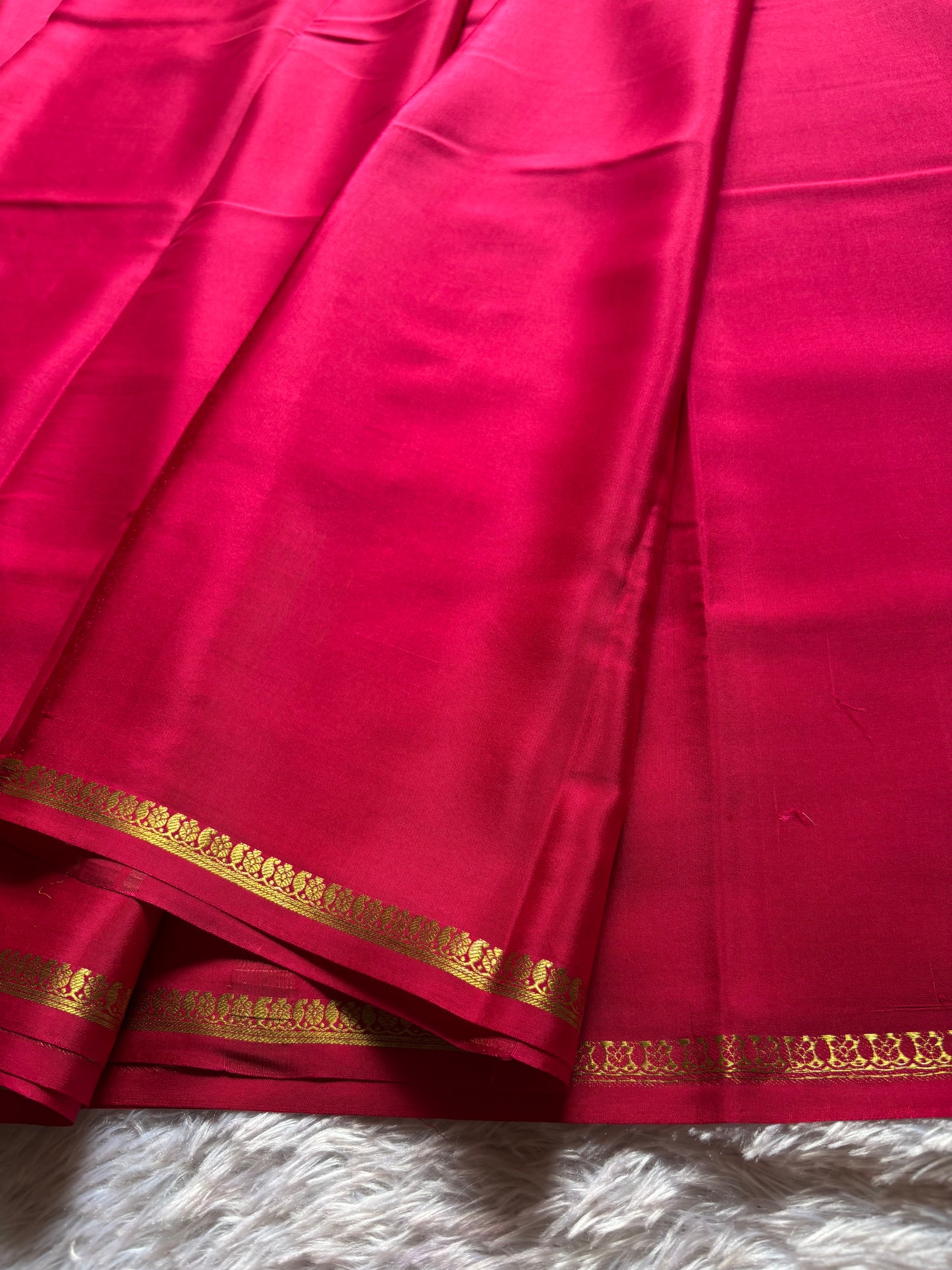 Nitya : Solid Dark pink