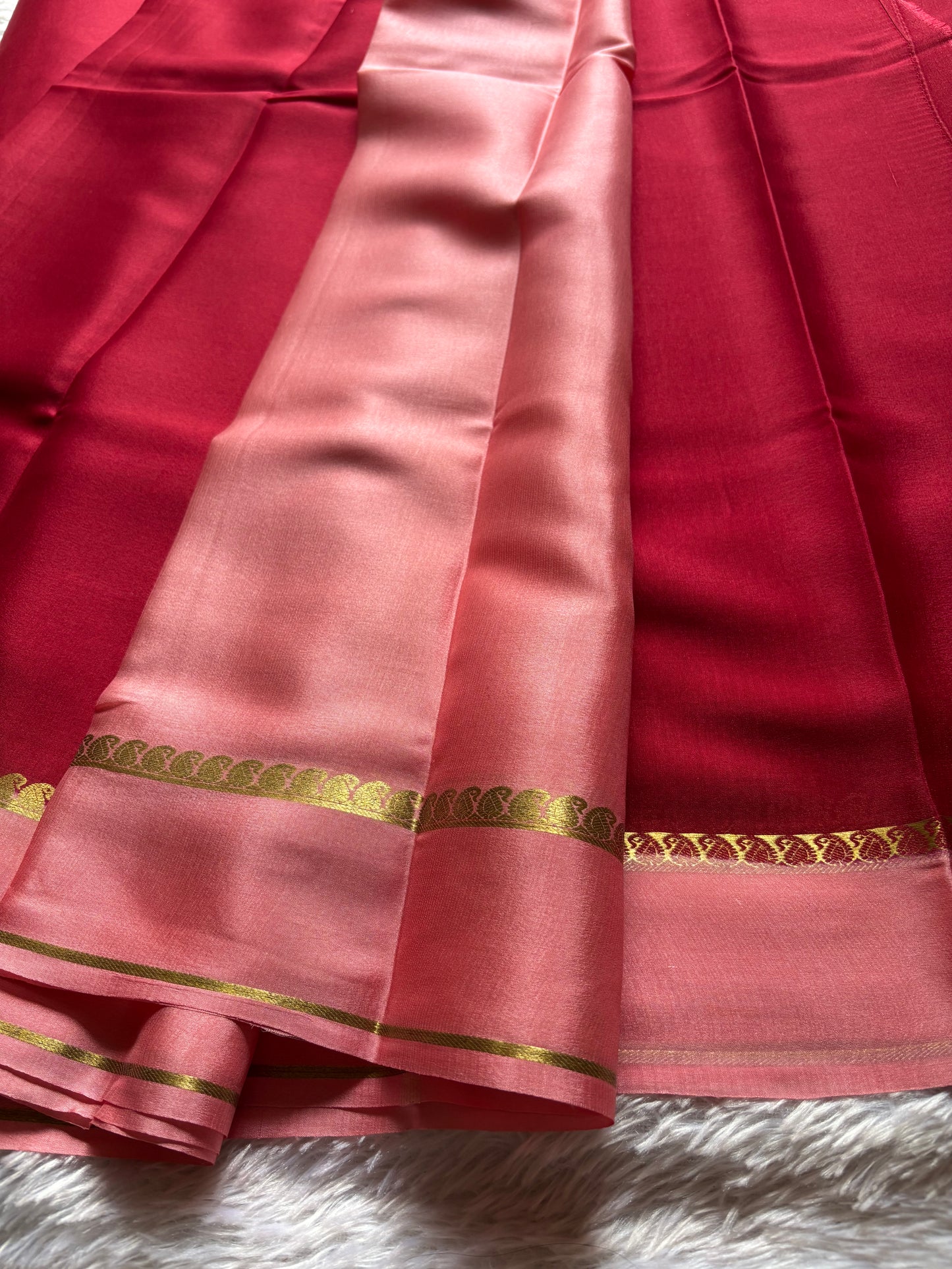 Mala (2D) : Red-light pink