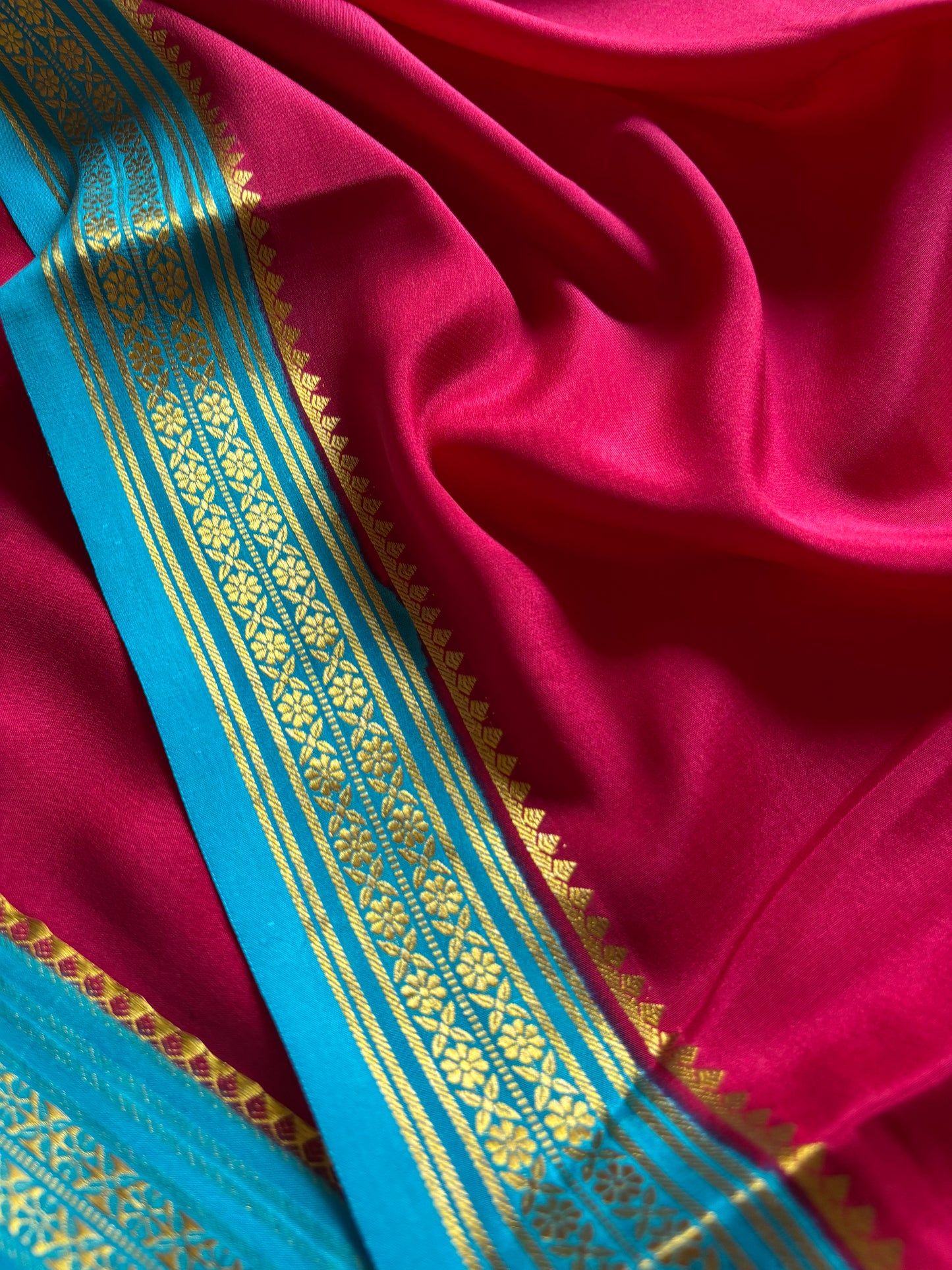 Spatika (2D) : Pink-ananda blue