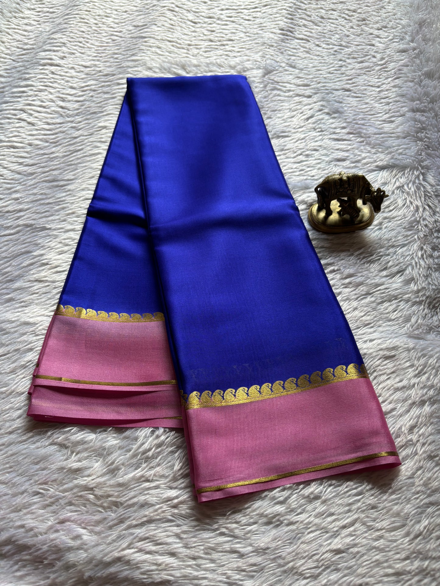 Mala (2D) : Royal blue-baby pink