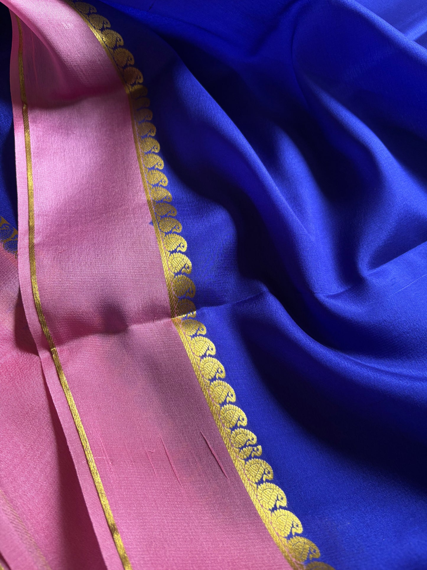 Mala (2D) : Royal blue-baby pink