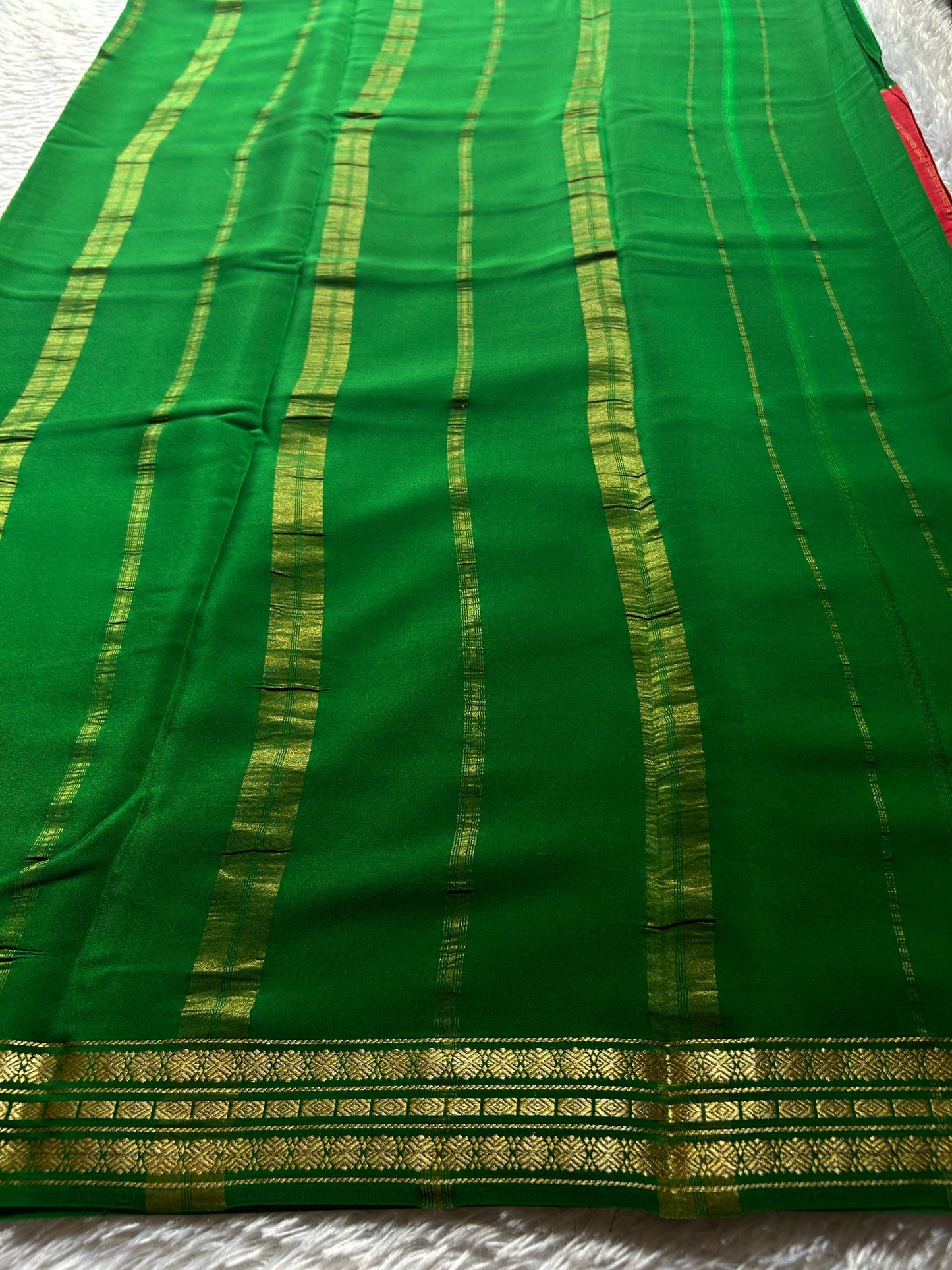 Suraksha (2D) : Red-bottle green