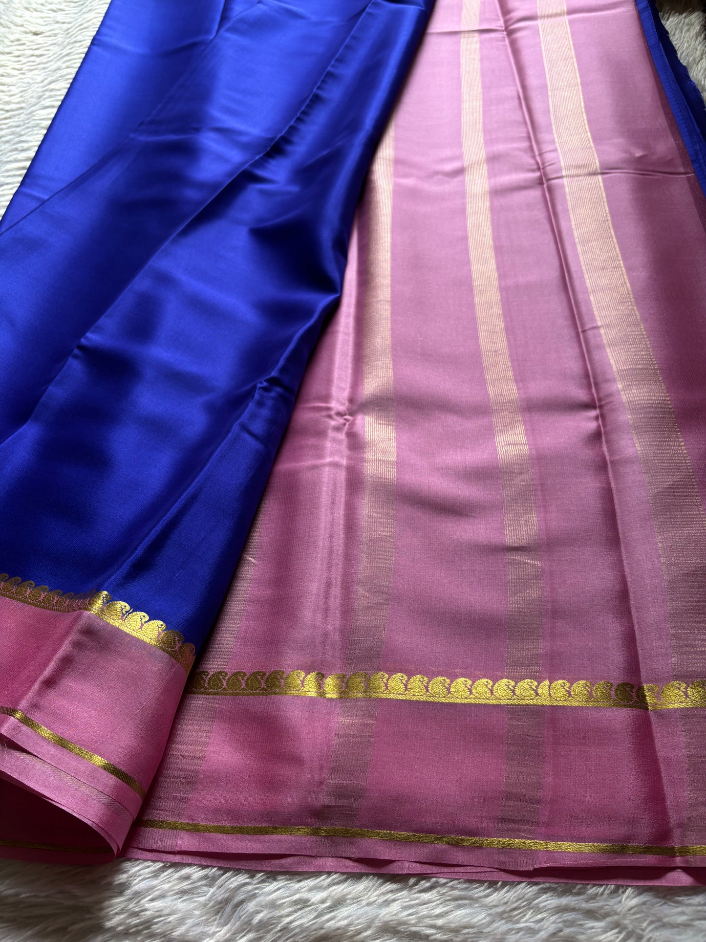 Mala (2D) : Royal blue-baby pink