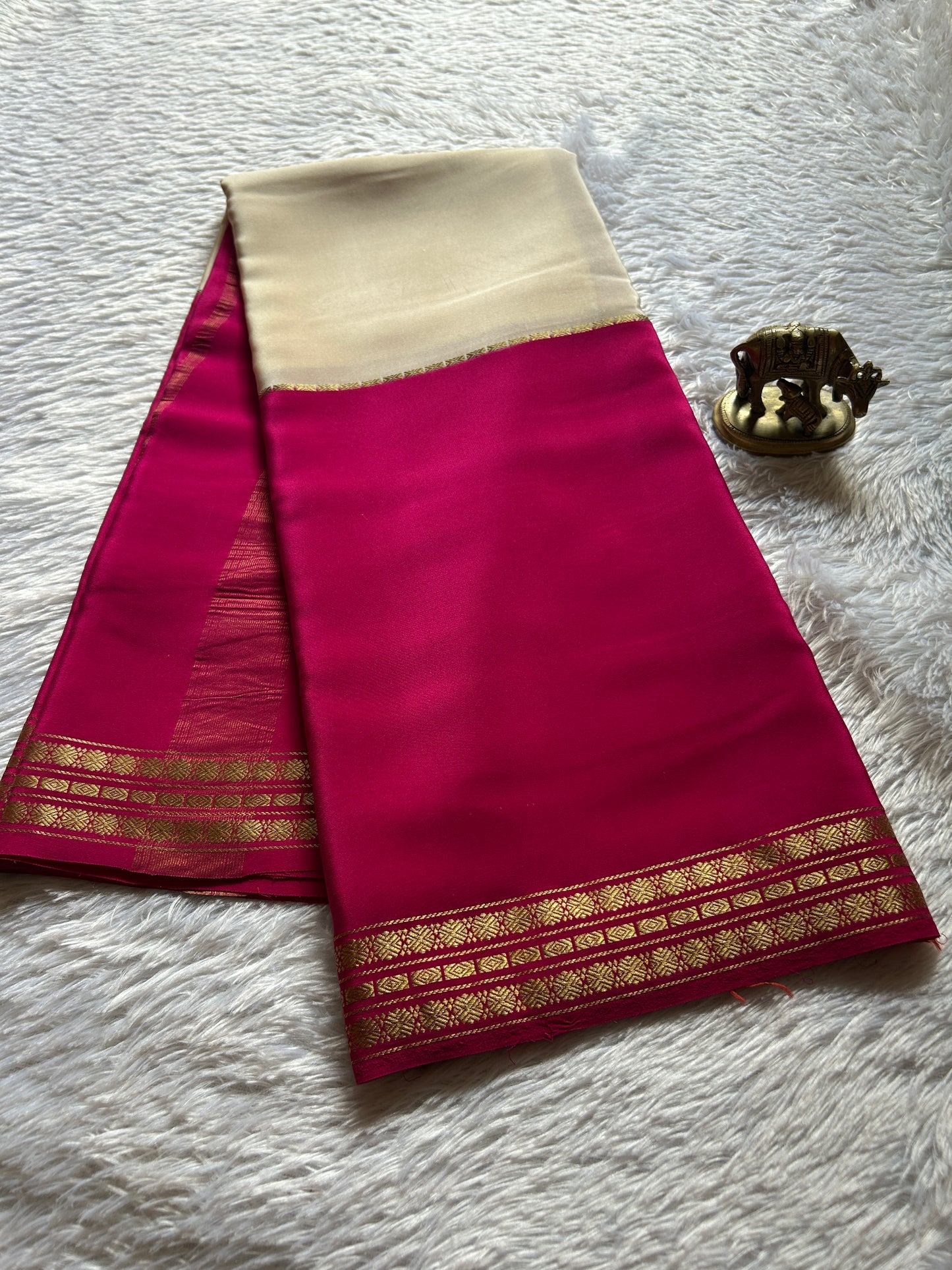 Suraksha (2D) : Off white-rani pink