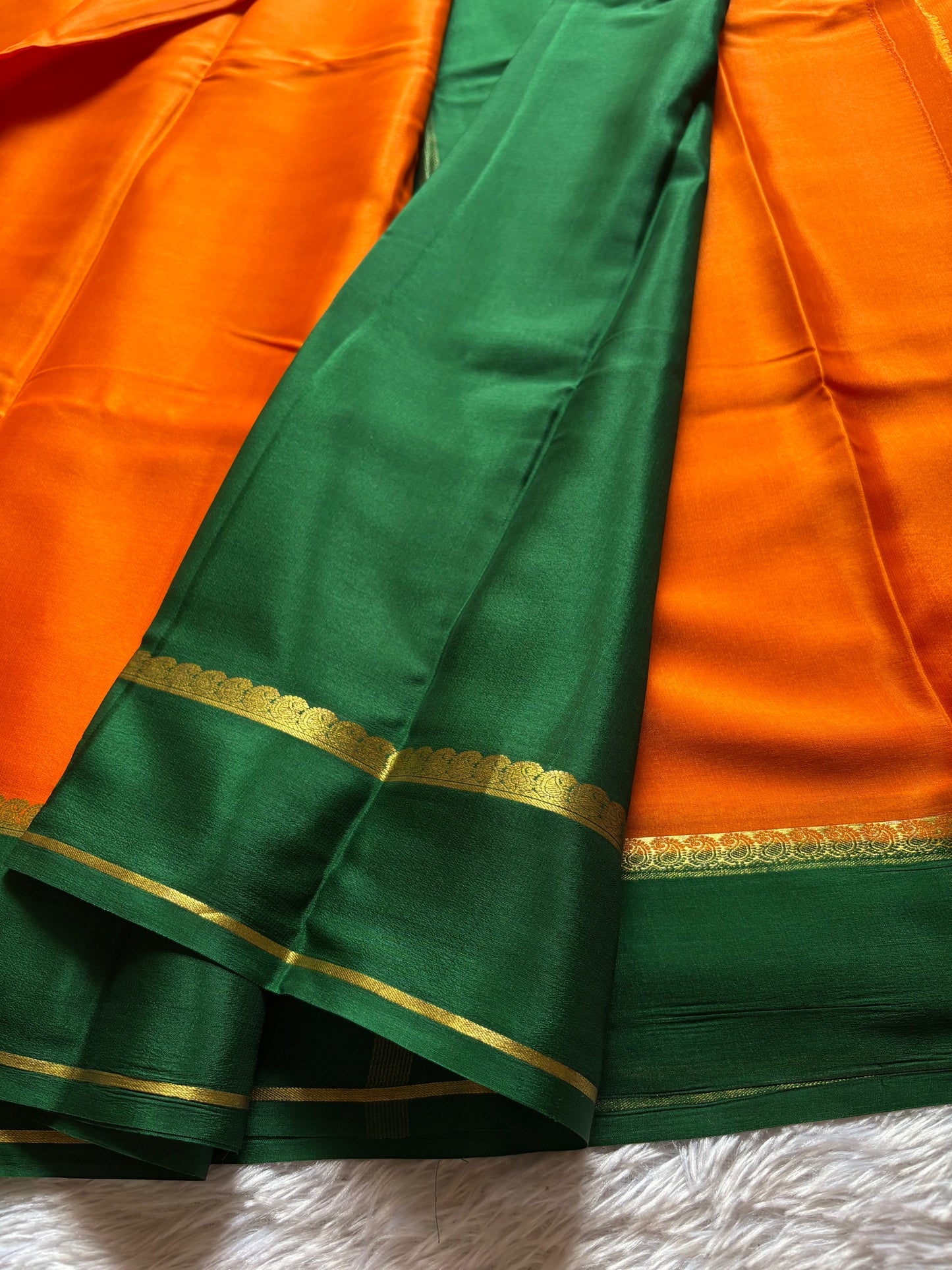 Mala (2D) : Dark orange-bottle green