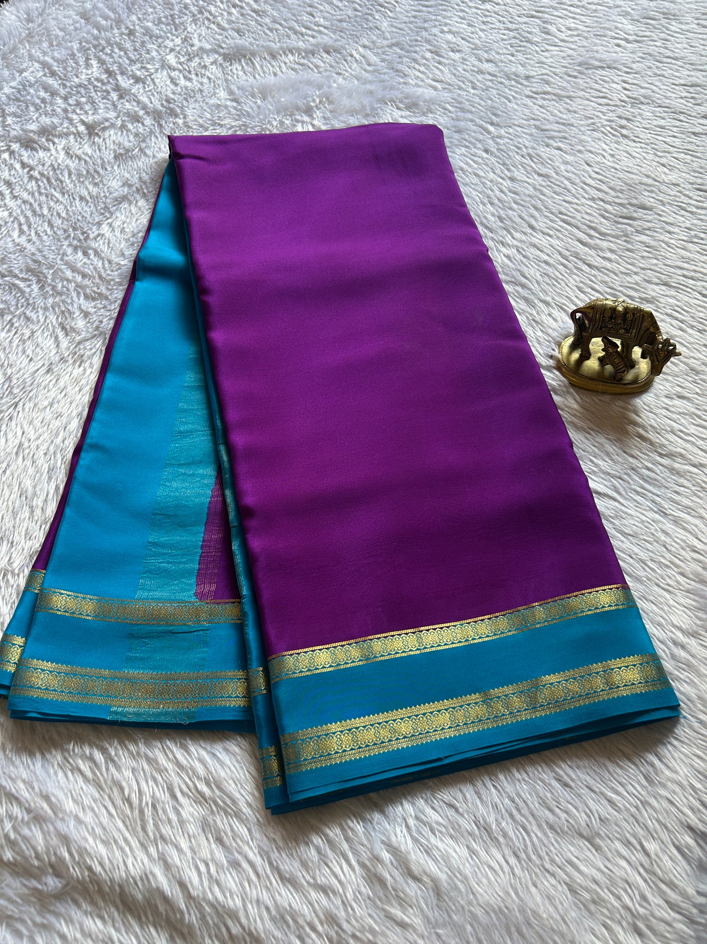 Rukmini (2D) : Violet-ananda blue