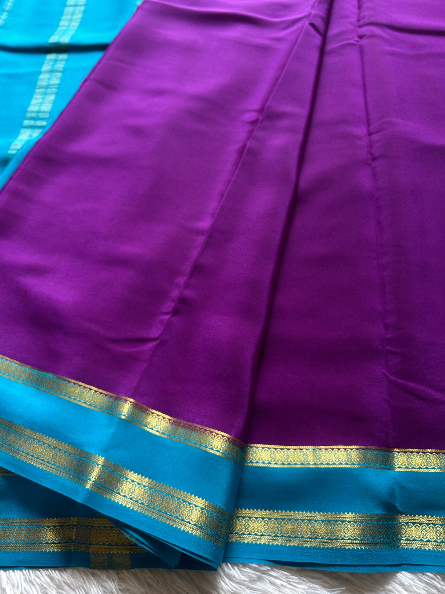 Rukmini (2D) : Violet-ananda blue