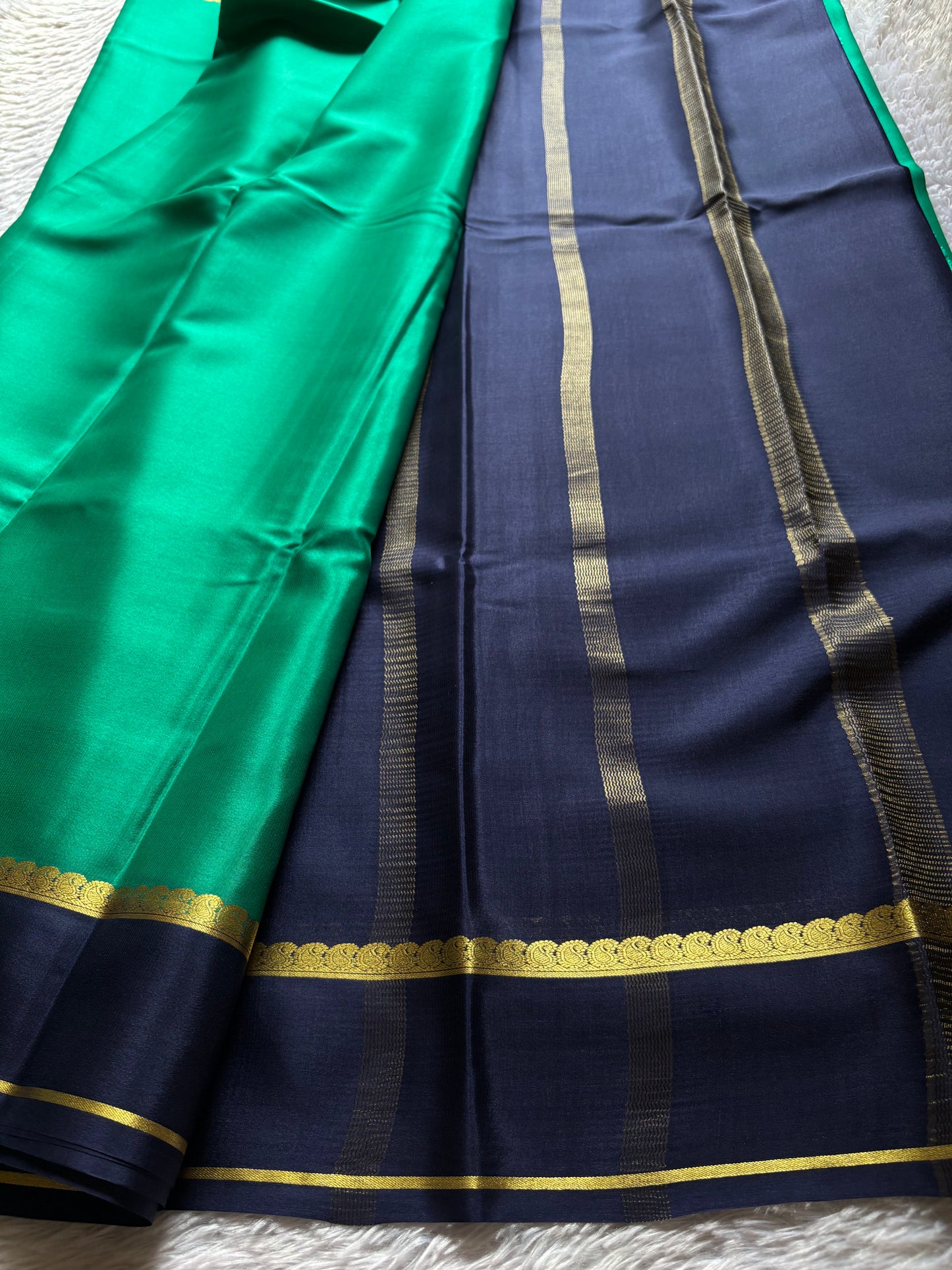 Mala (2D) : Jade green-navy blue