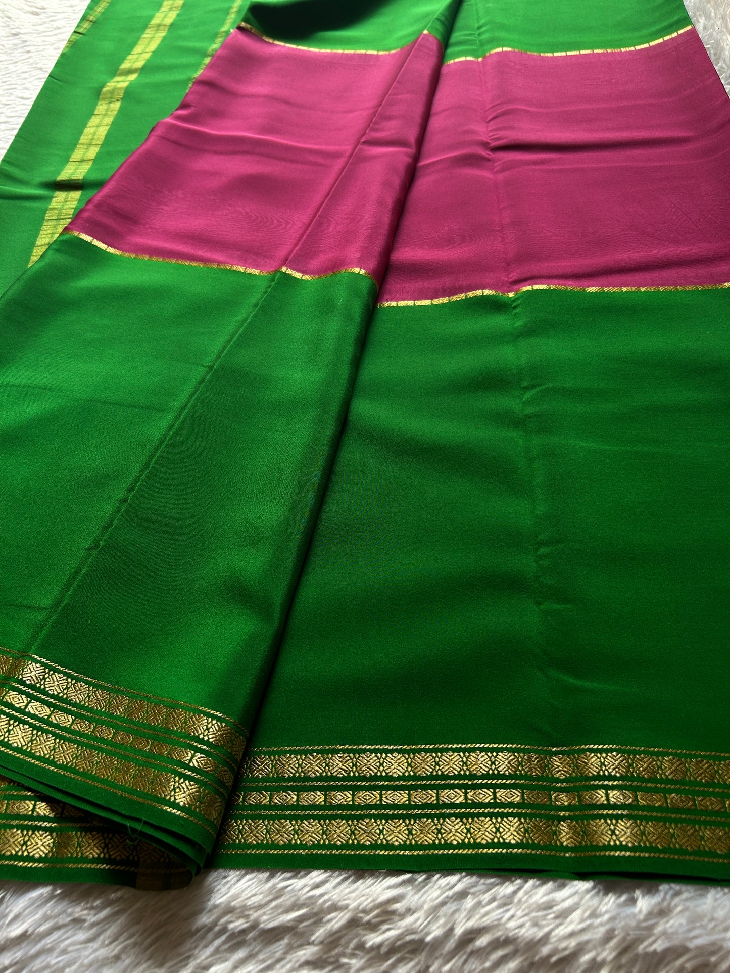 Suraksha (2D) : Dark pink-leaf green