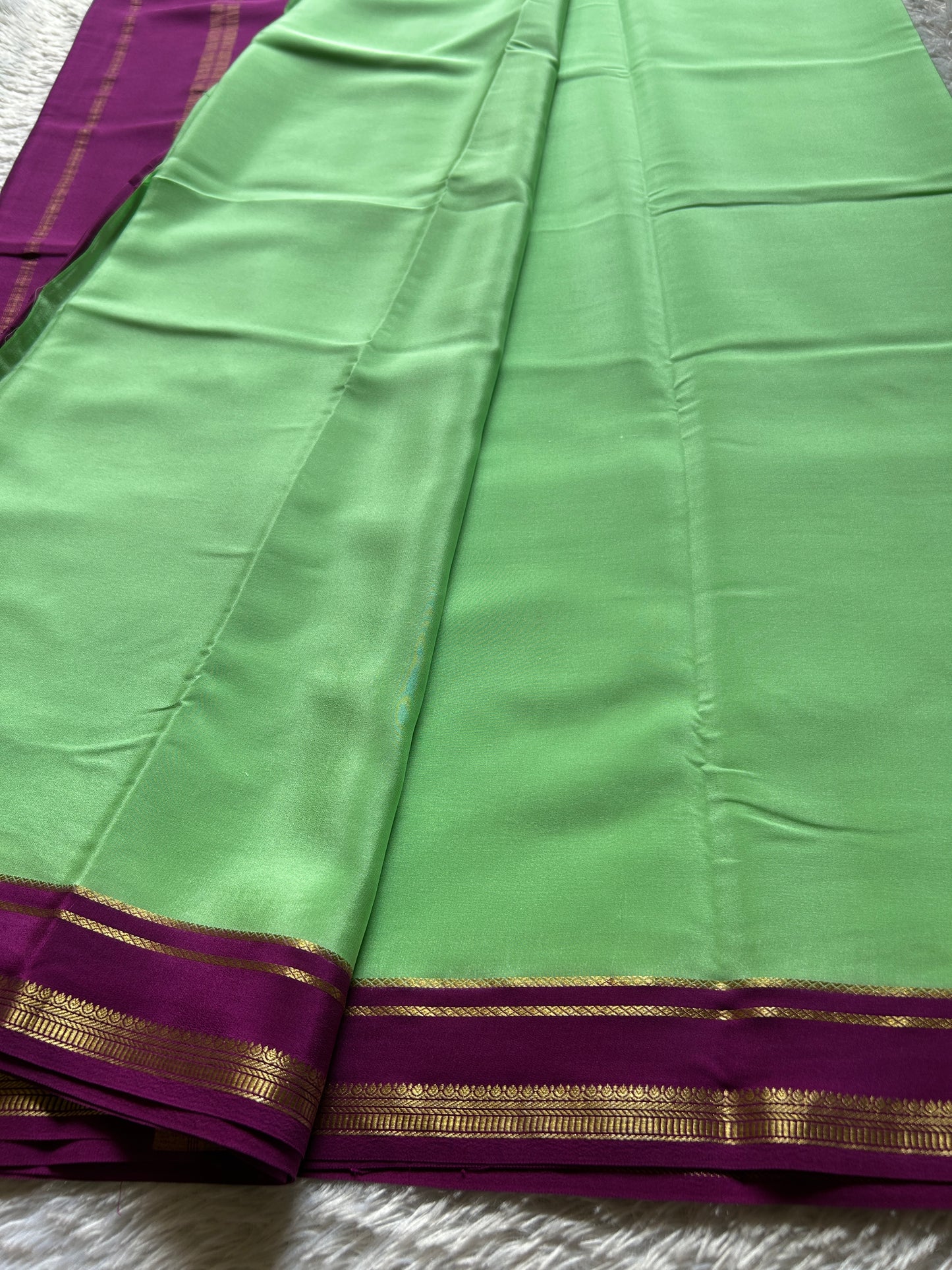 Sumathi (2D) : Mint green-magenta