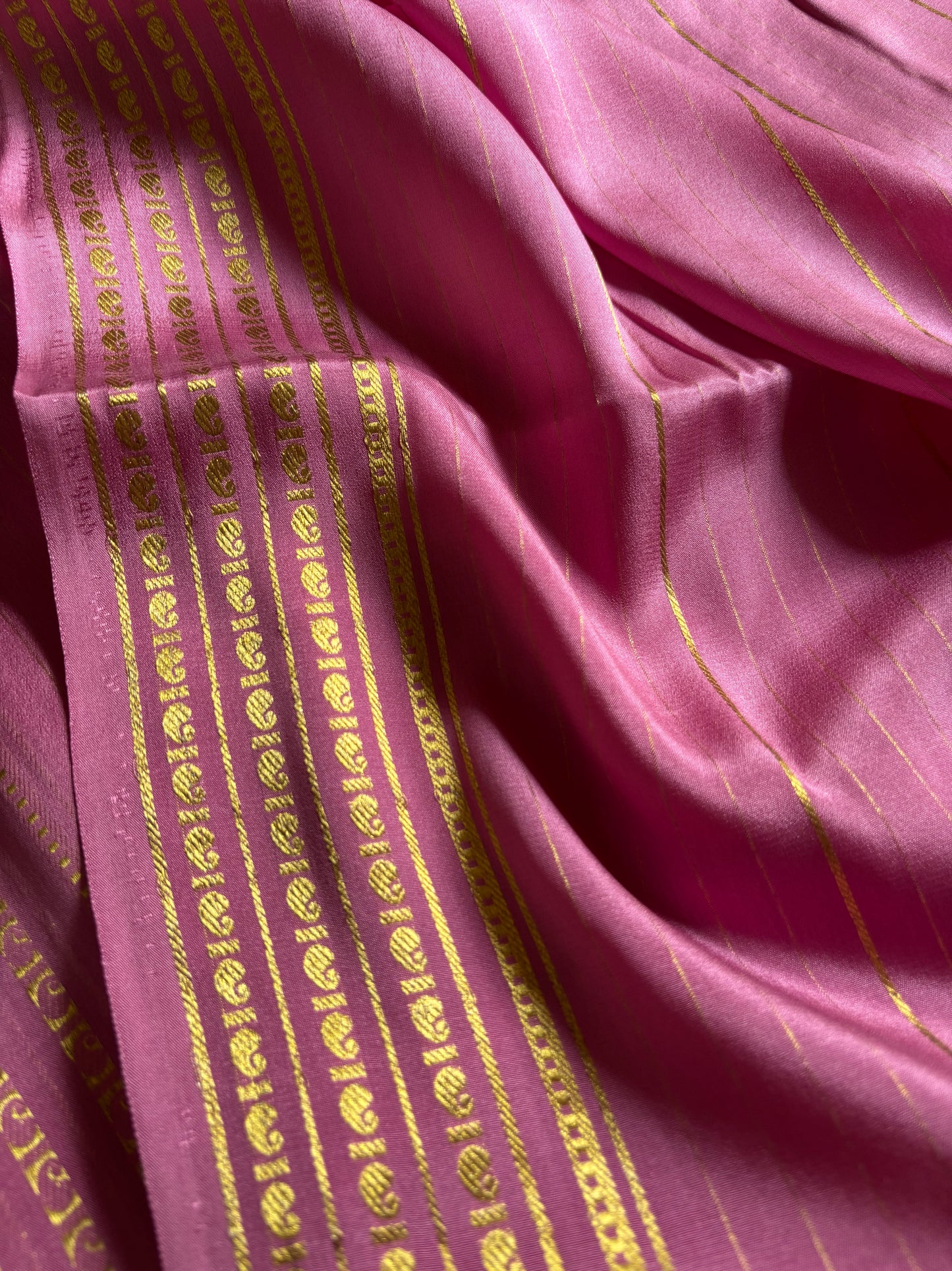 Meghana : Solid Onion pink