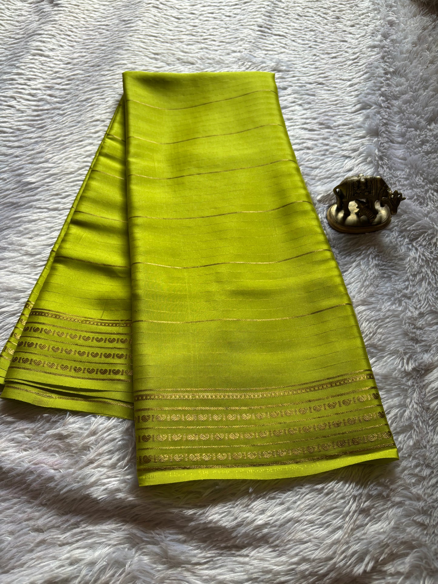 Meghana : Solid Olive