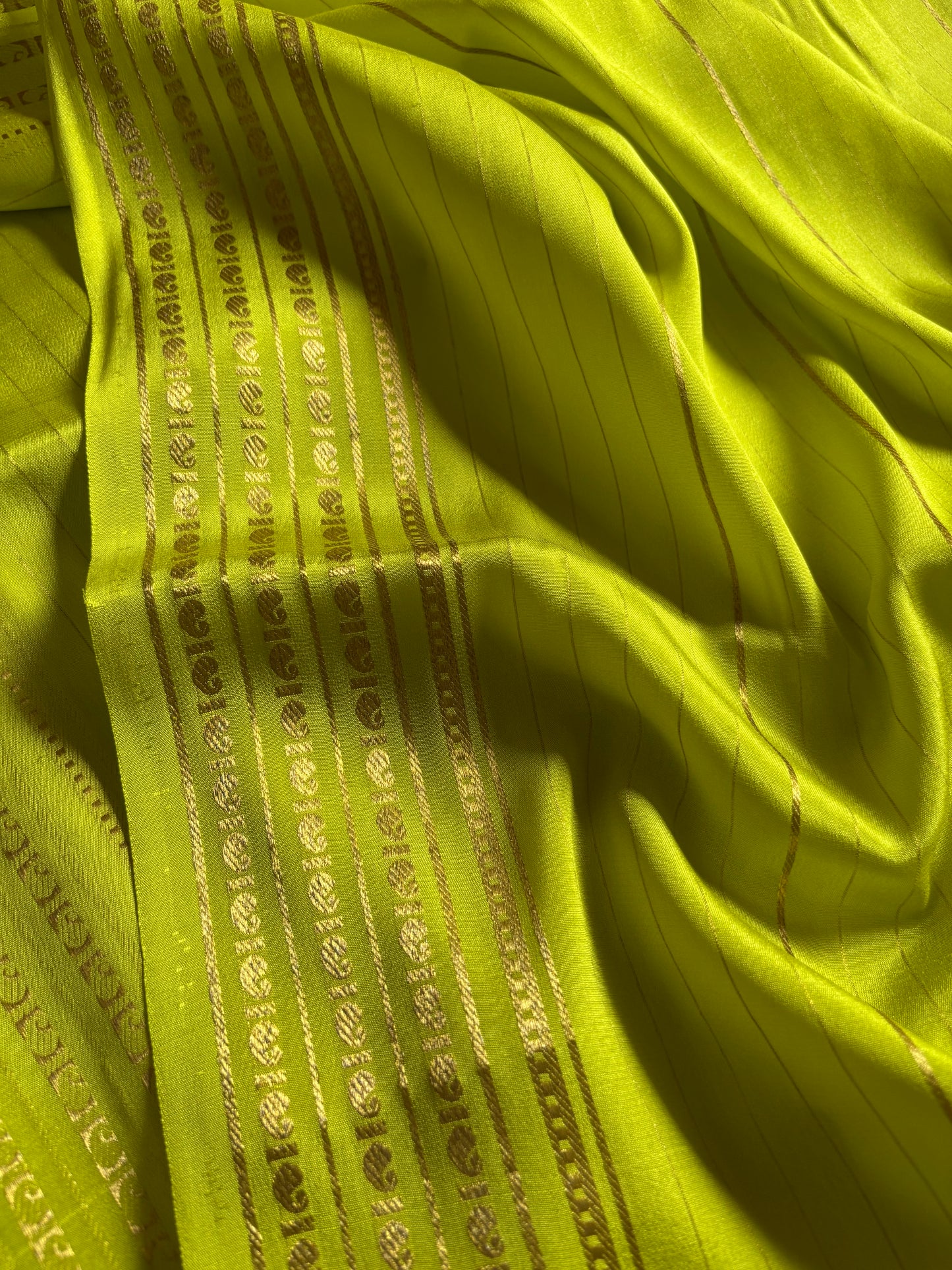 Meghana : Solid Olive