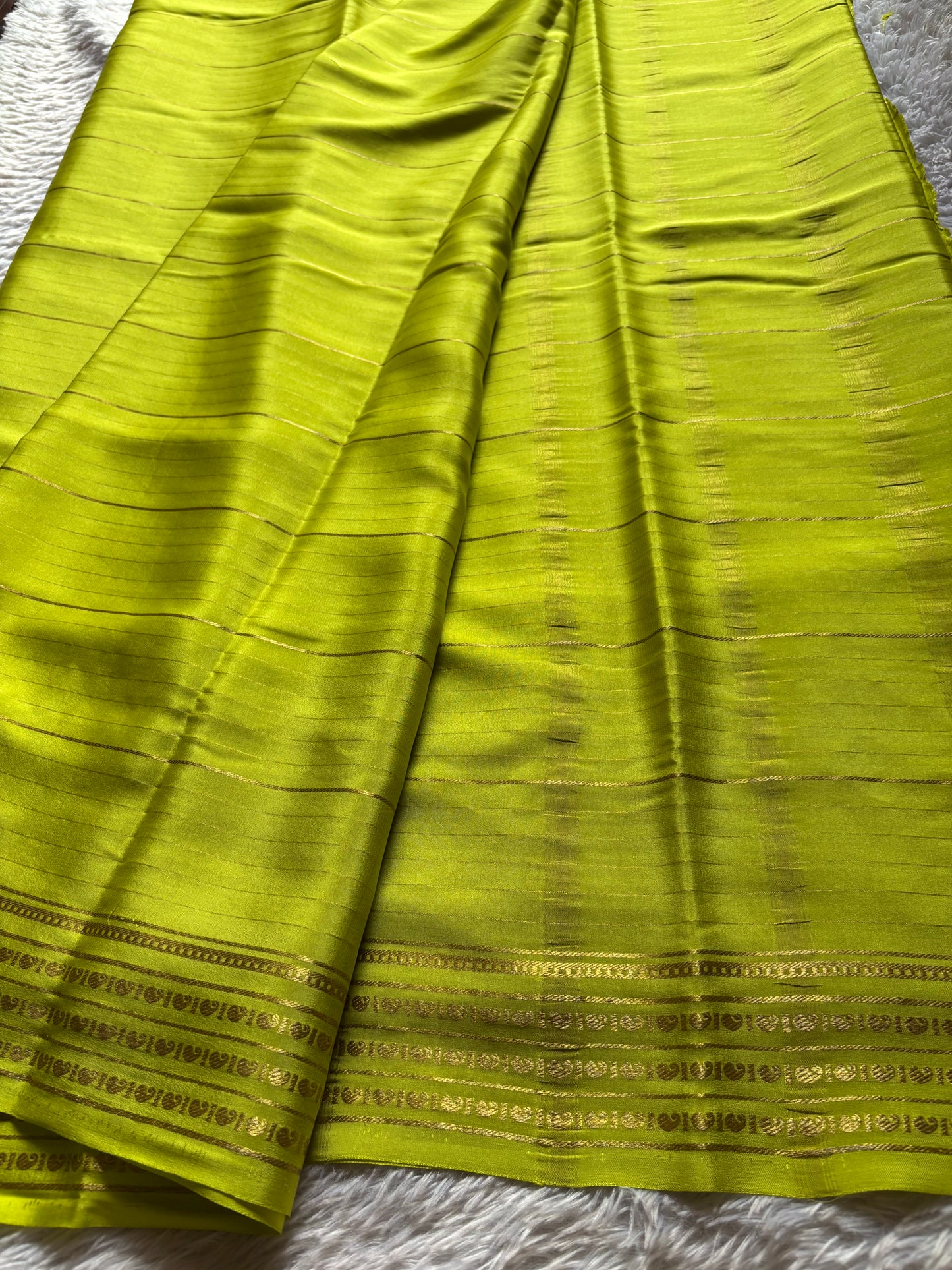 Meghana : Solid Olive