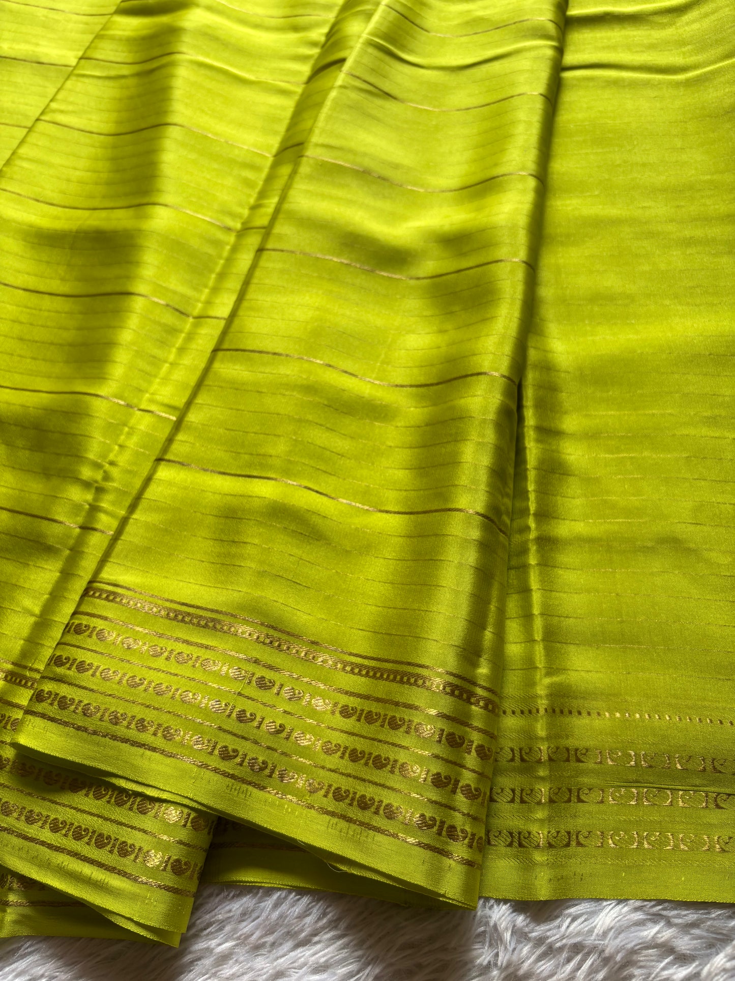 Meghana : Solid Olive