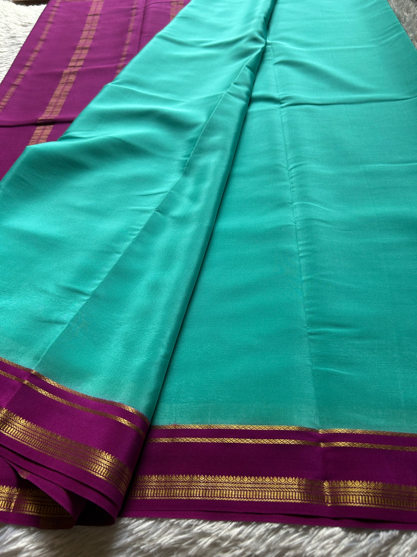 Sumathi (2D) : Sea blue-dark magenta